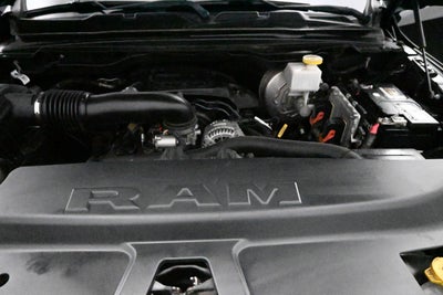 2019 RAM 1500 Laramie Crew Cab 4x2 5'7" Box