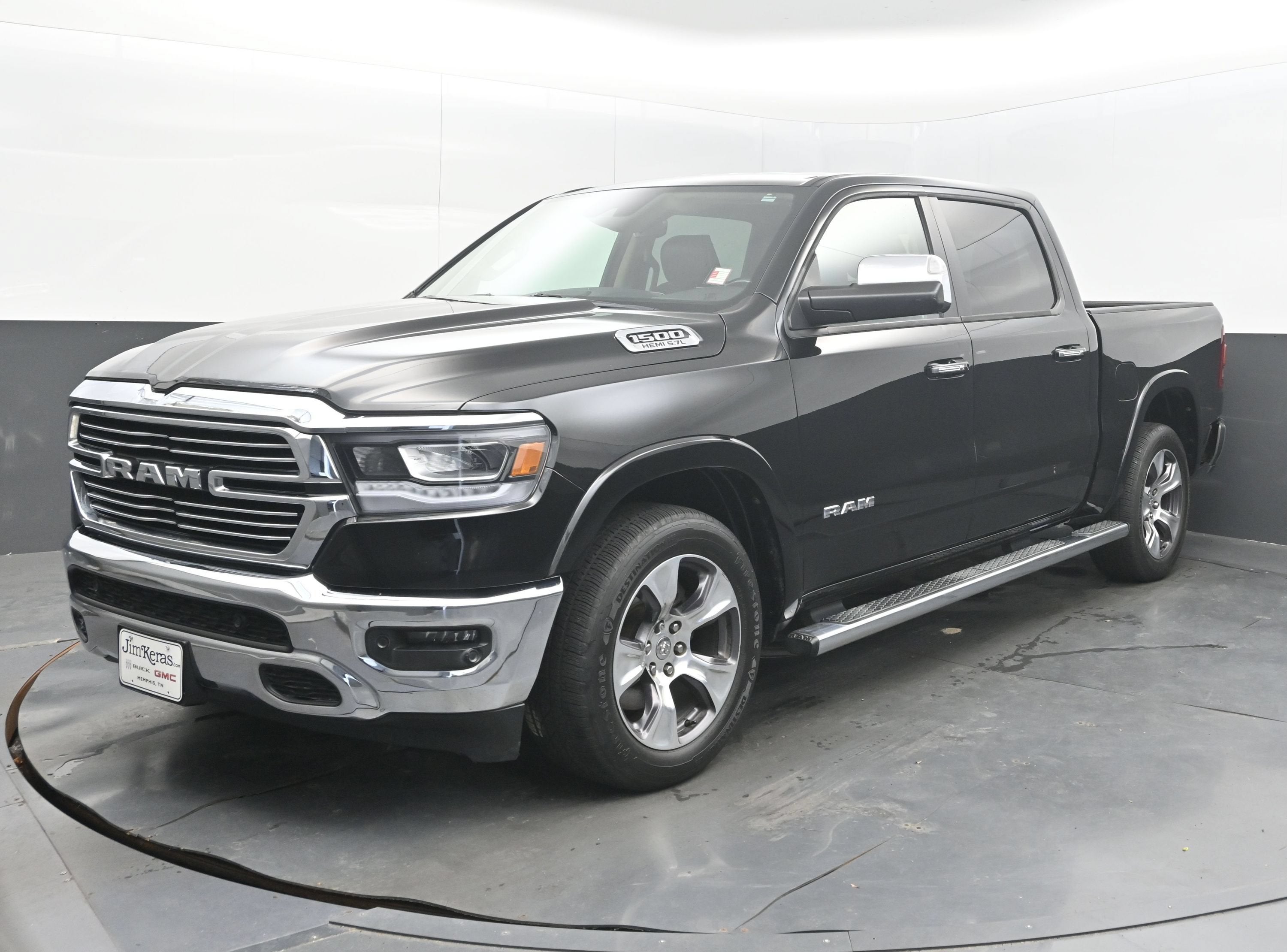 2019 RAM 1500 Laramie Crew Cab 4x2 5'7" Box