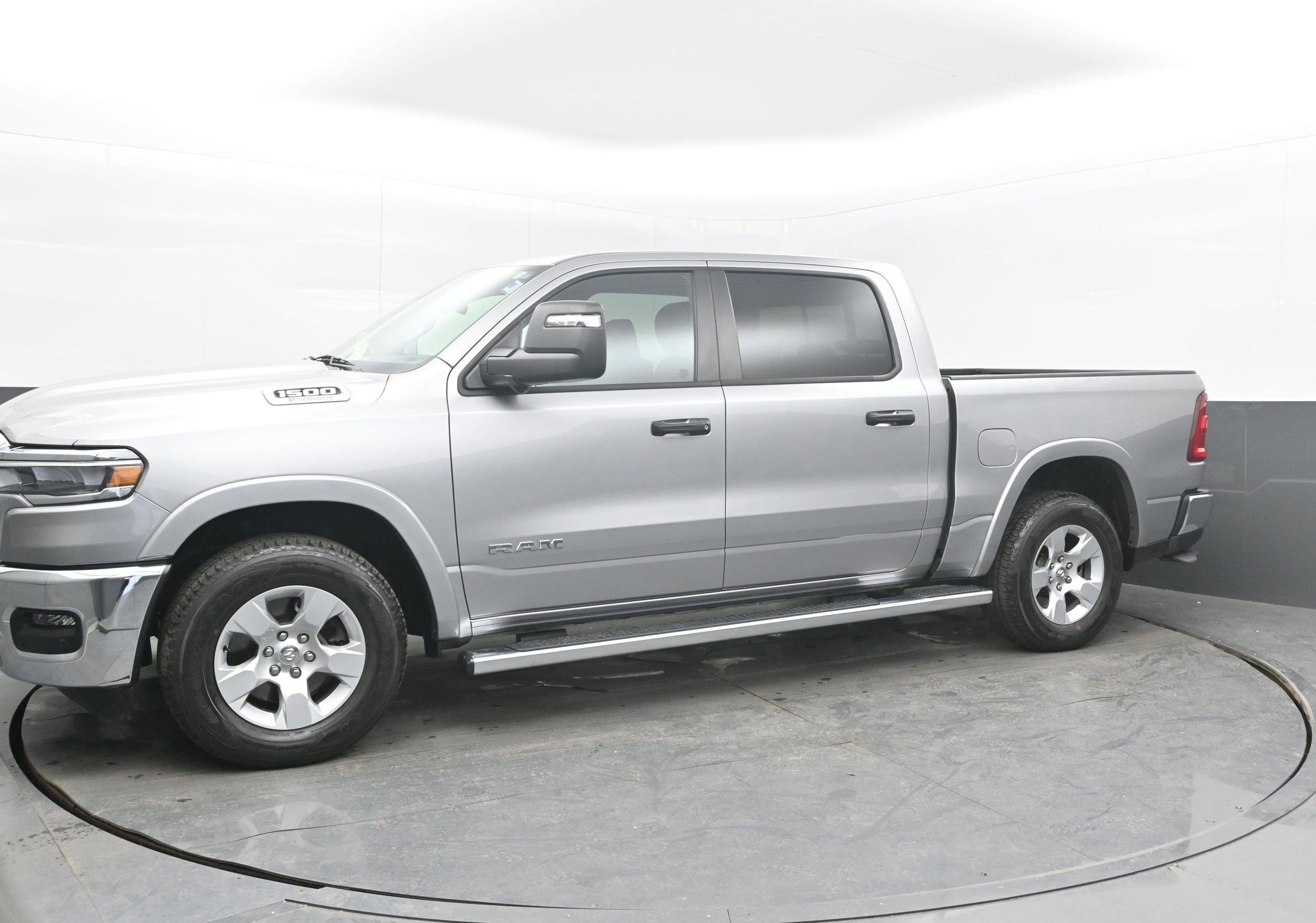 2025 RAM 1500 Big Horn Crew Cab 4x4 5'7" Box