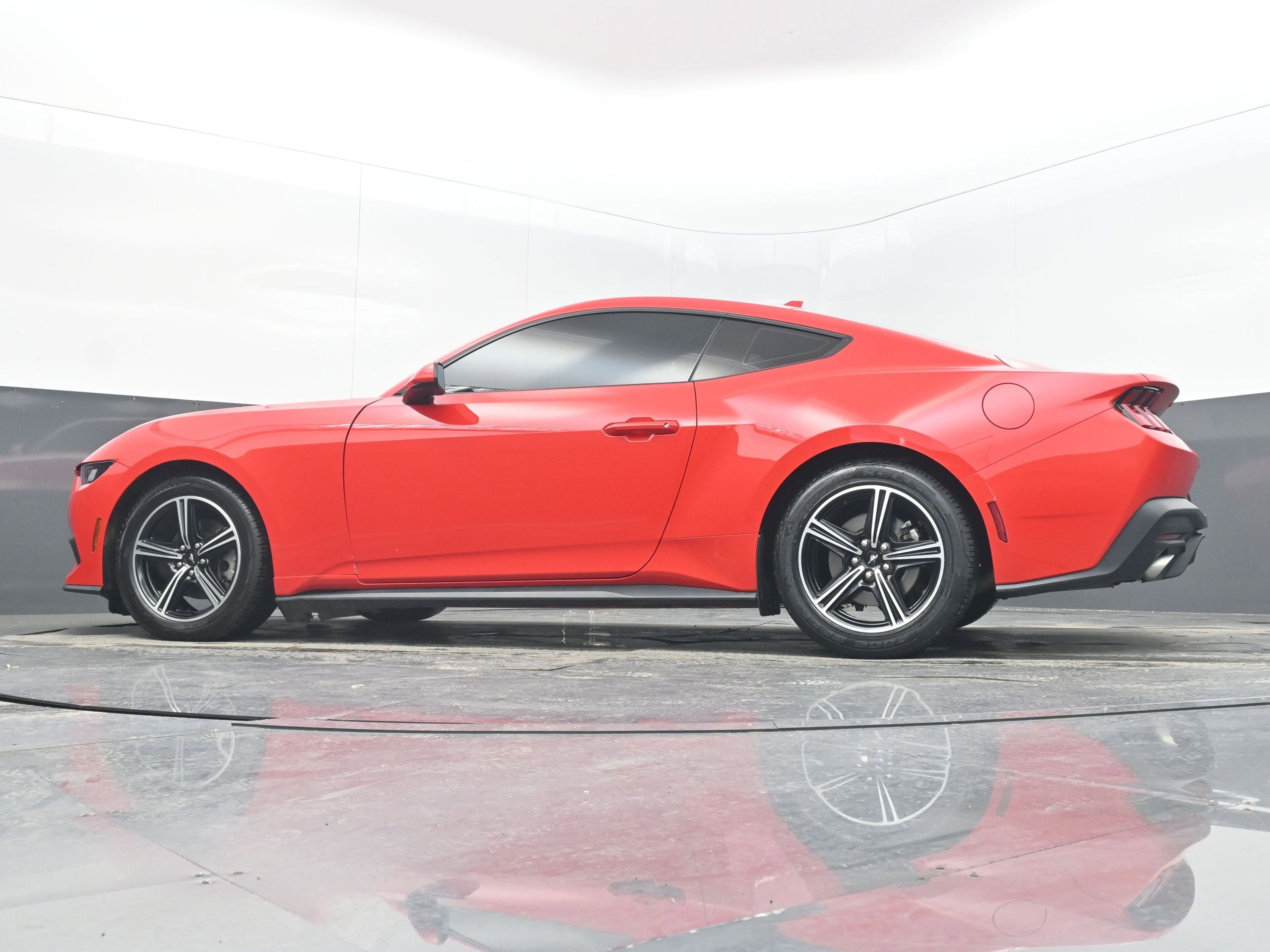 2024 Ford Mustang EcoBoost Fastback