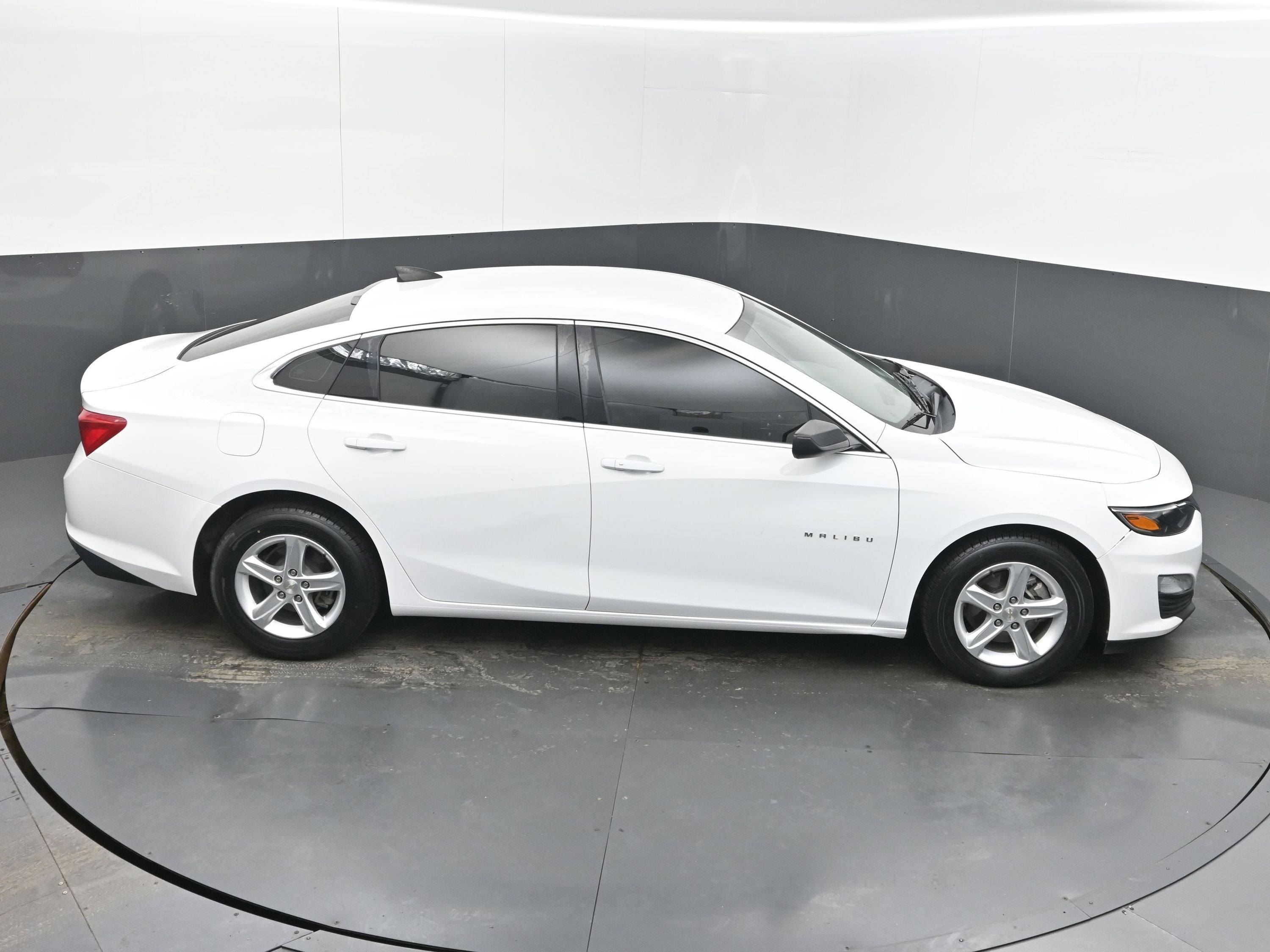 2021 Chevrolet Malibu LS