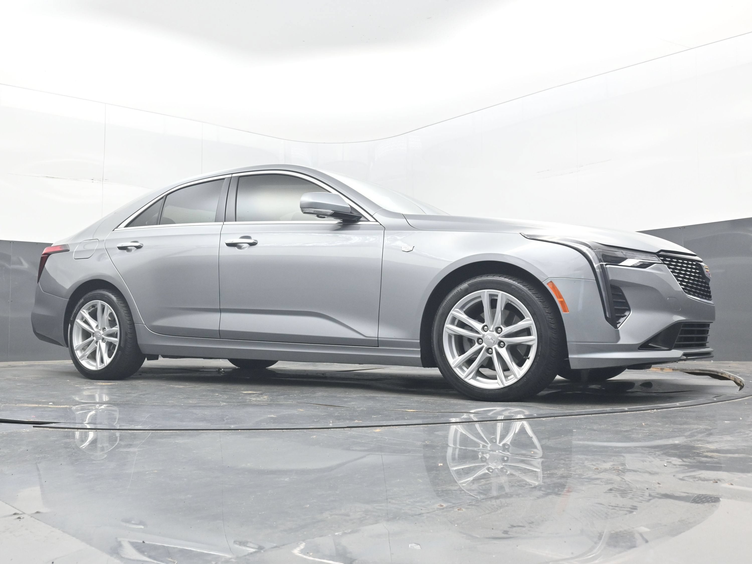 2023 Cadillac CT4 Luxury