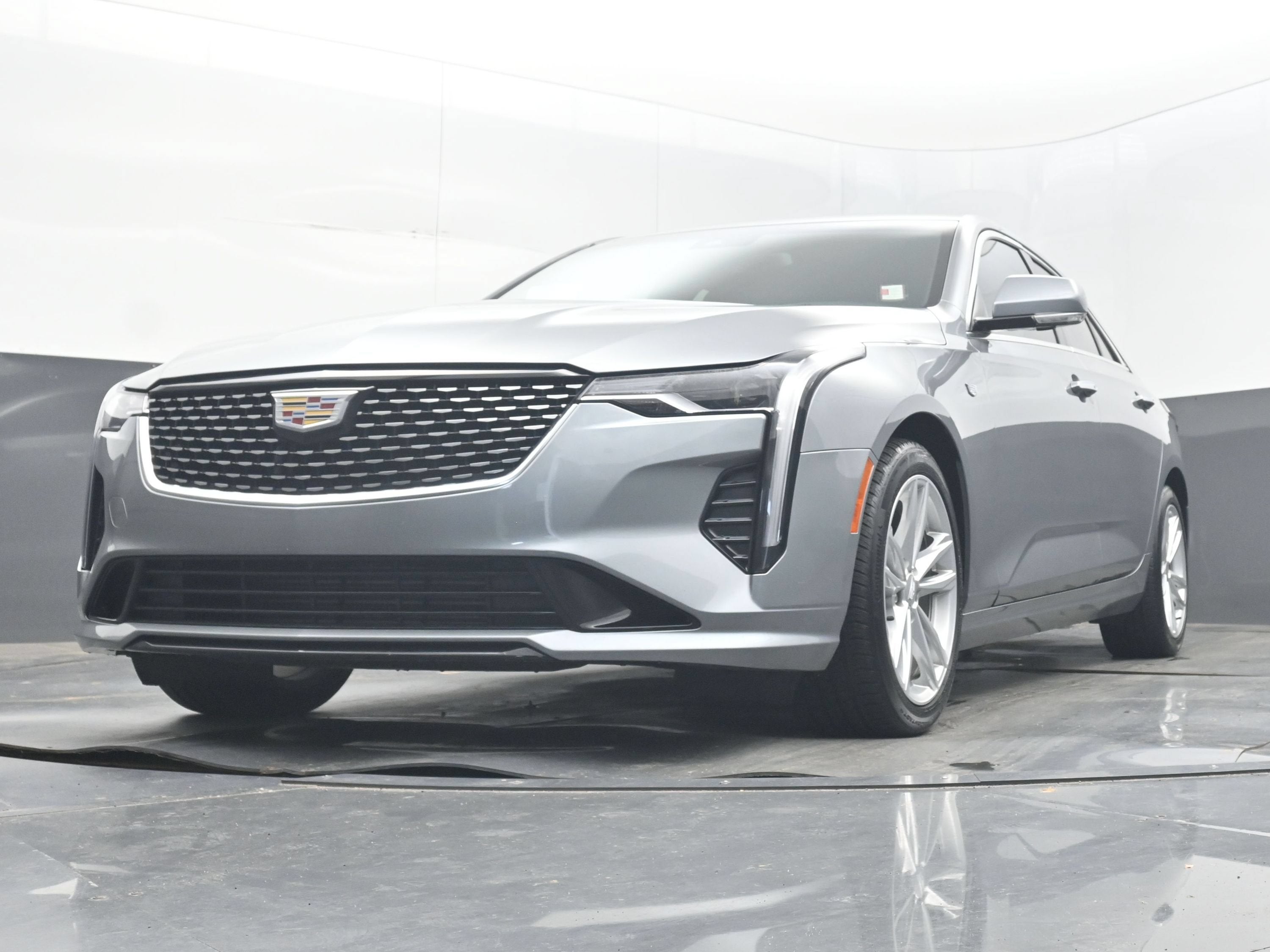 2023 Cadillac CT4 Luxury