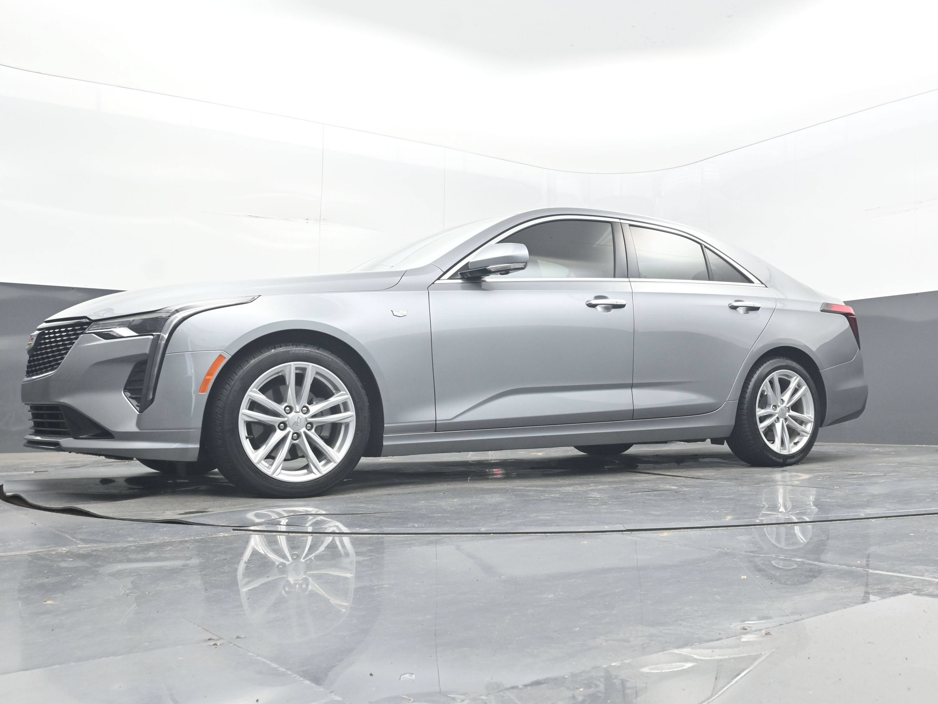 2023 Cadillac CT4 Luxury