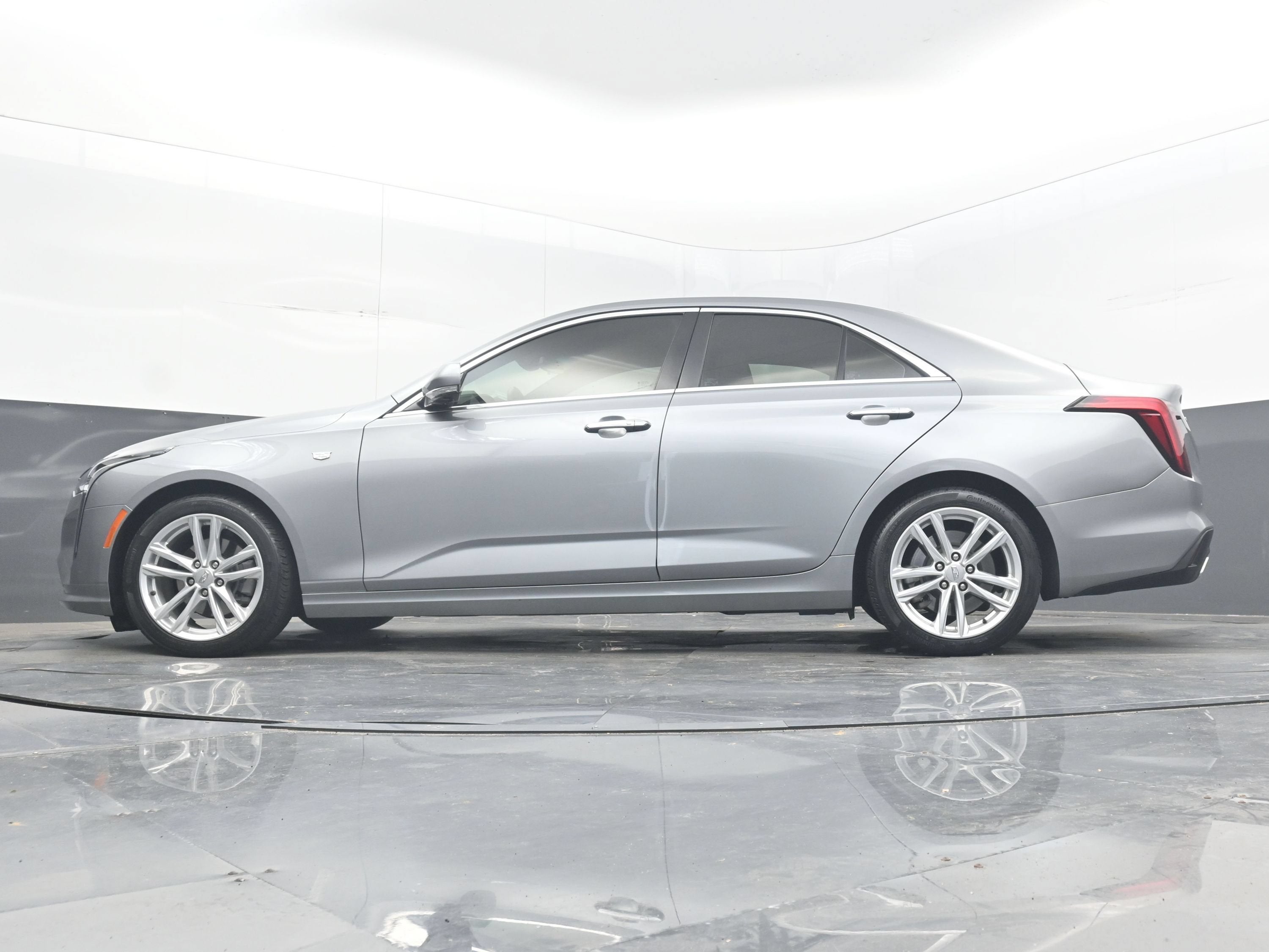 2023 Cadillac CT4 Luxury