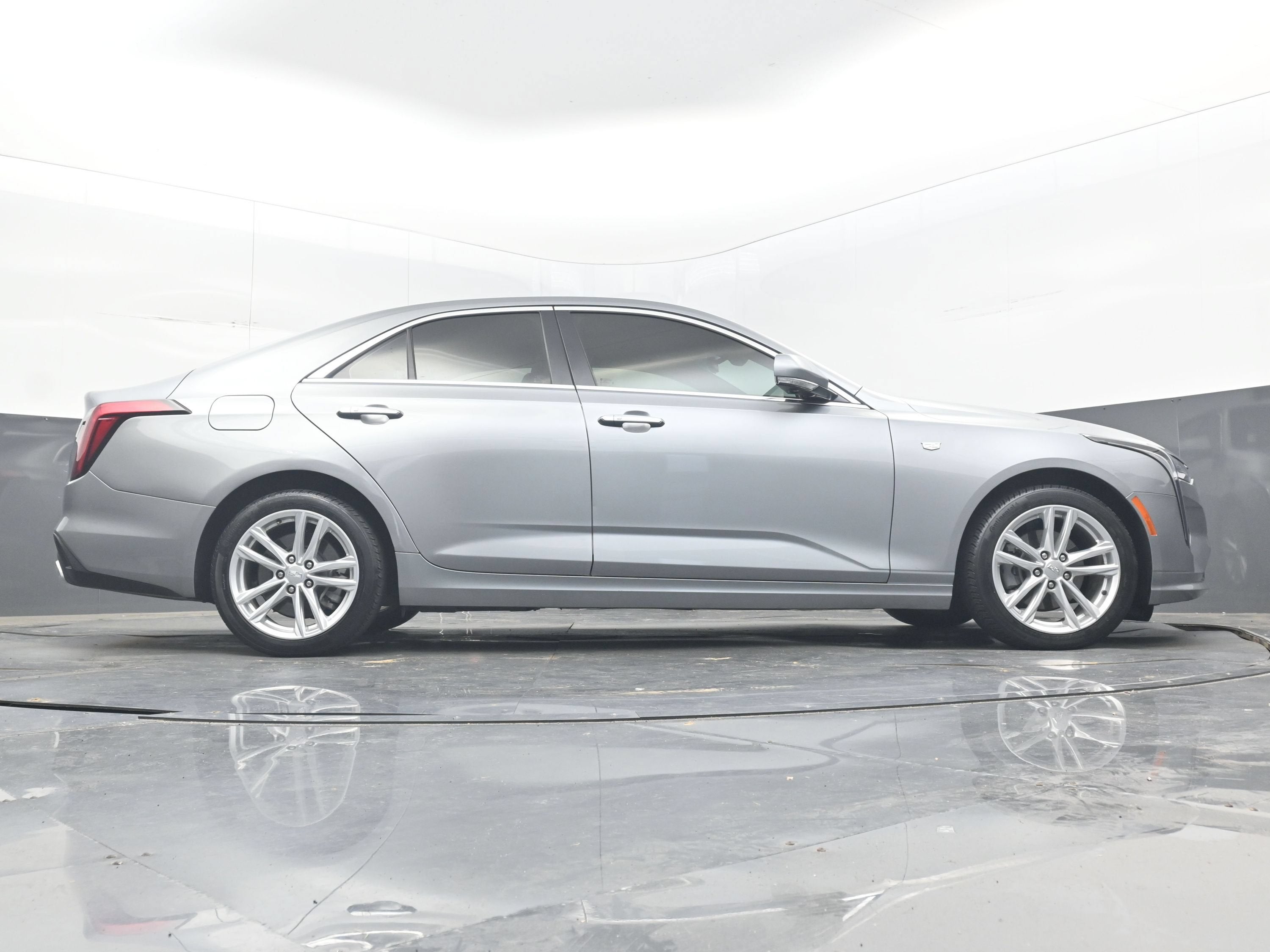2023 Cadillac CT4 Luxury