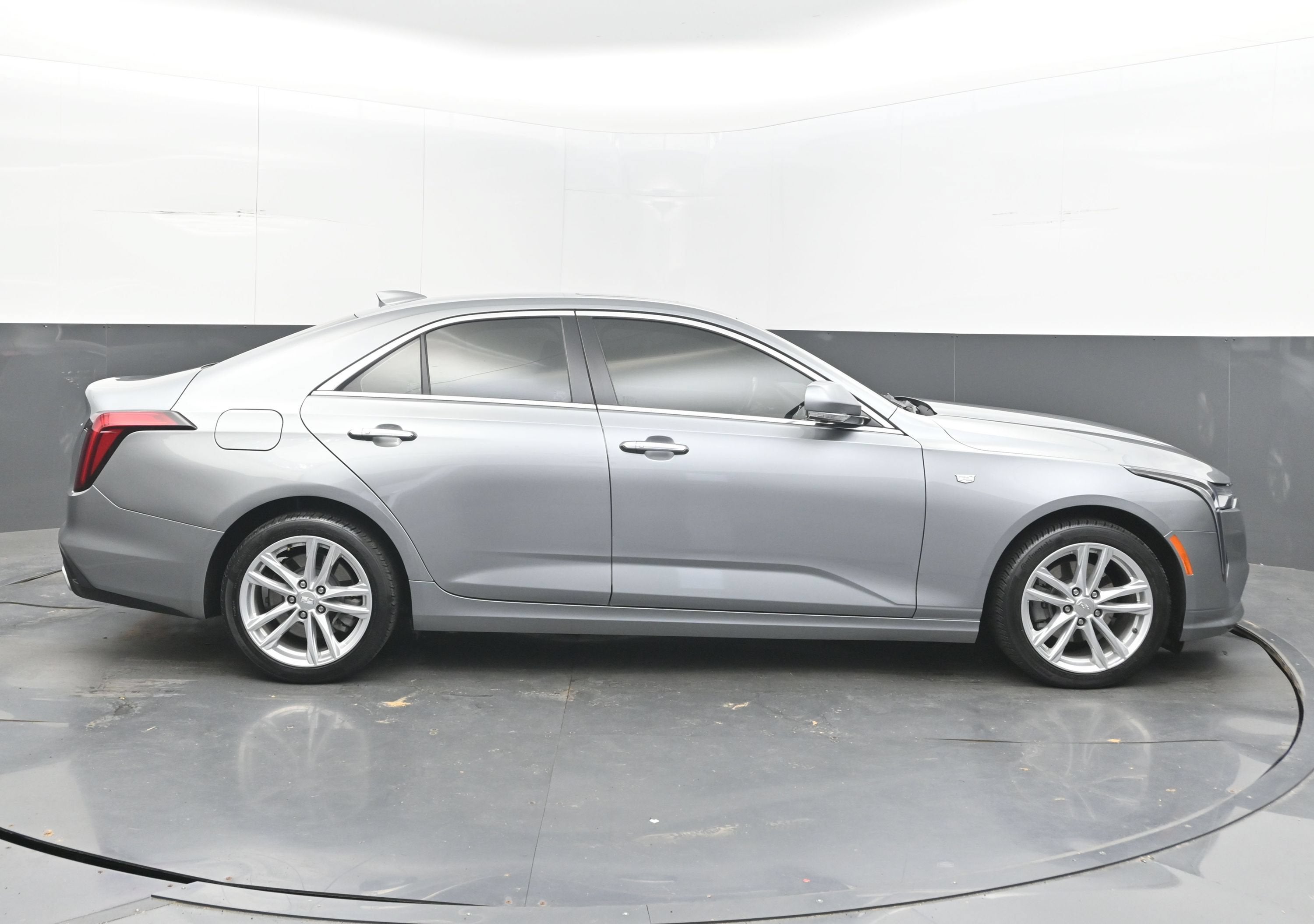 2023 Cadillac CT4 Luxury