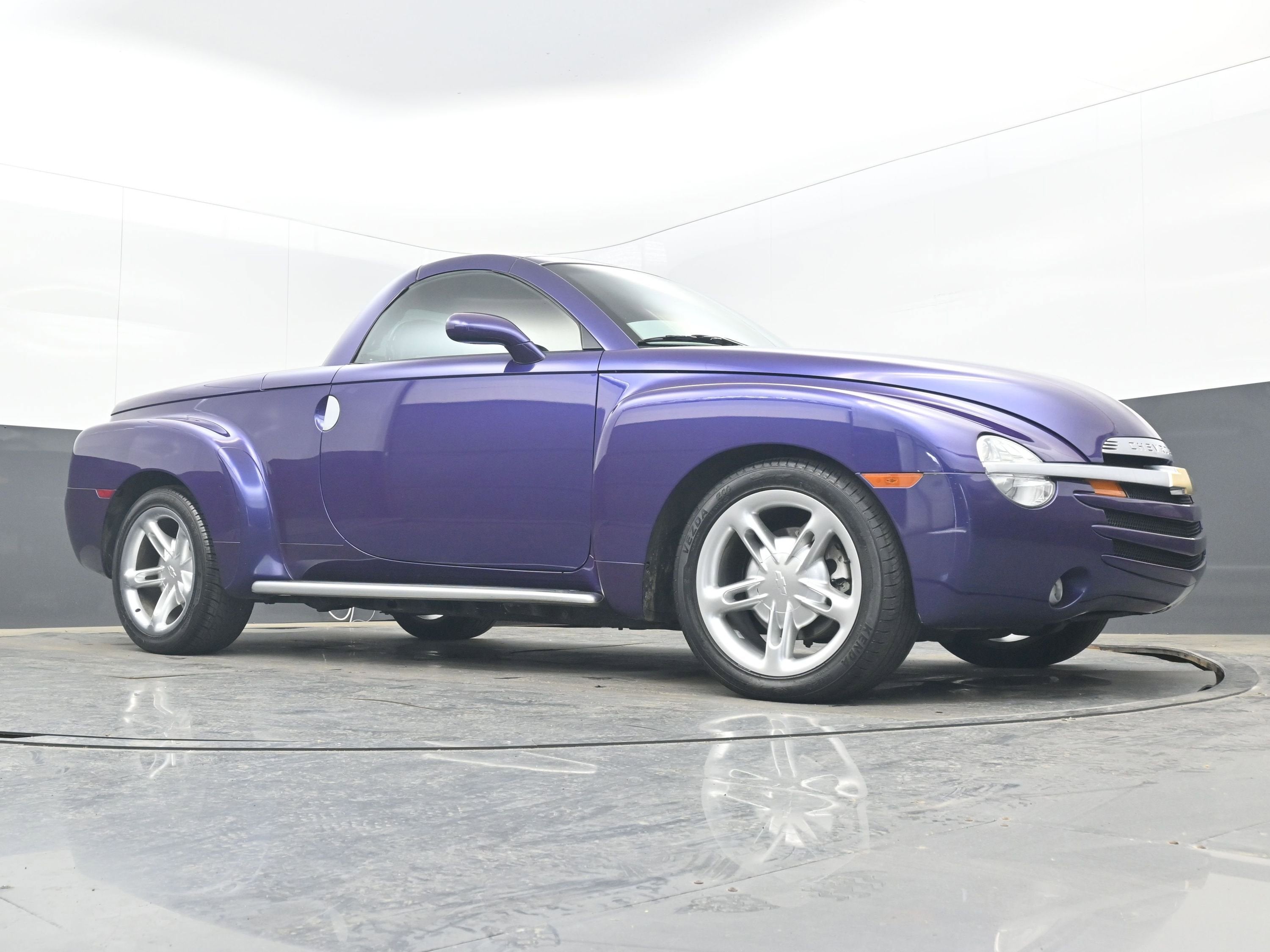 2004 Chevrolet SSR LS