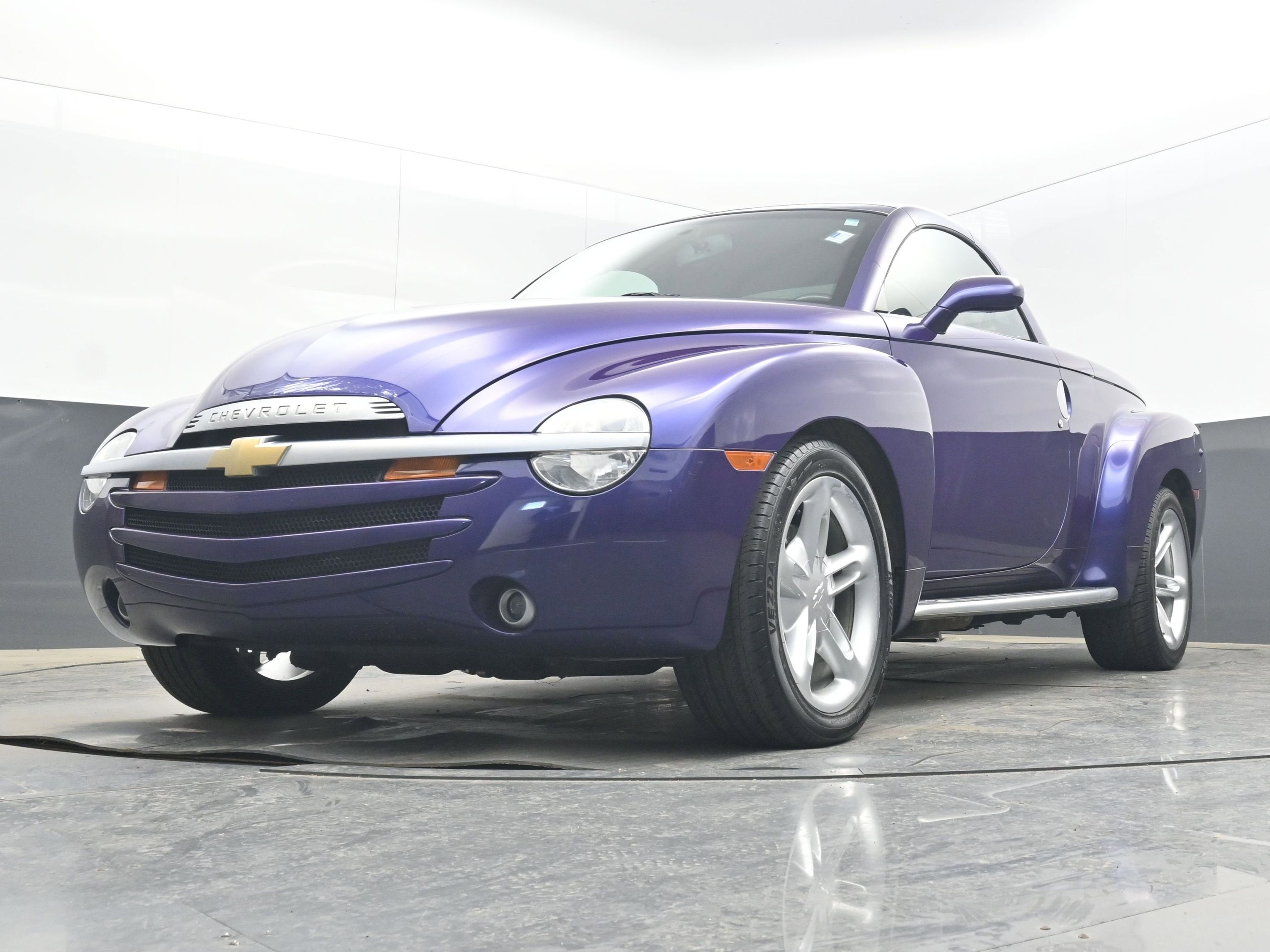 2004 Chevrolet SSR LS