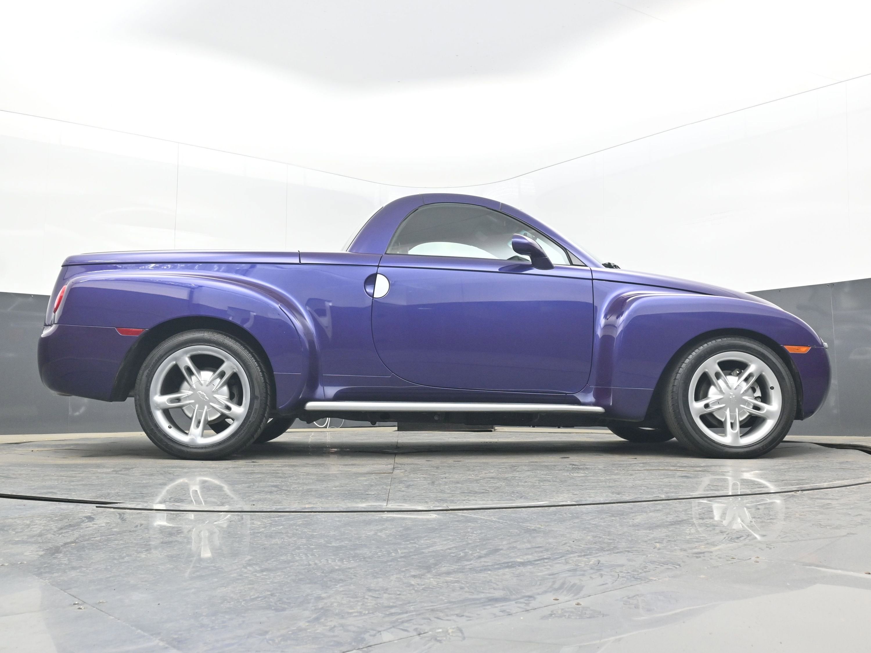 2004 Chevrolet SSR LS