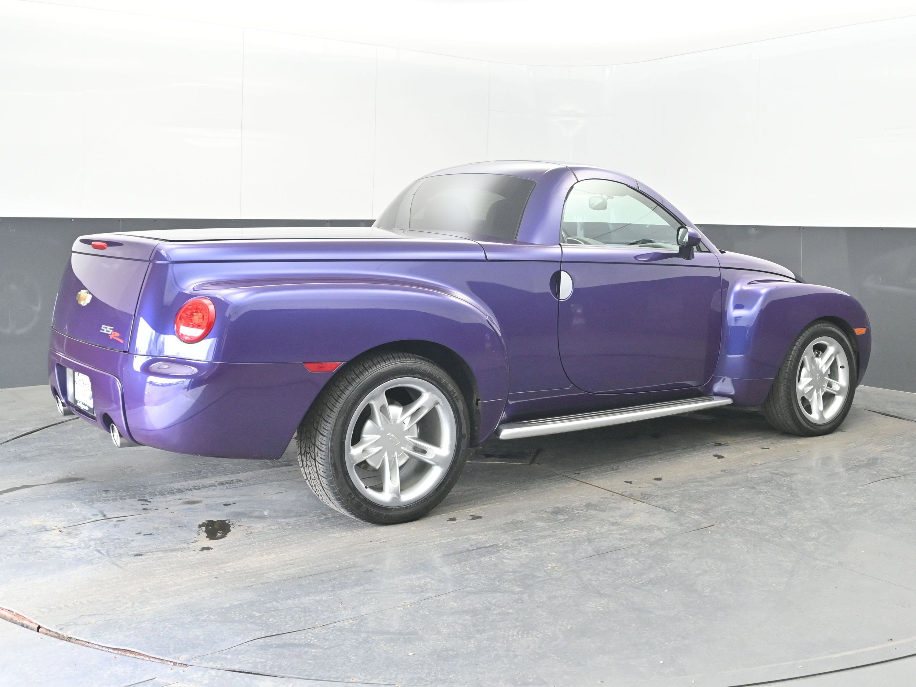 2004 Chevrolet SSR LS