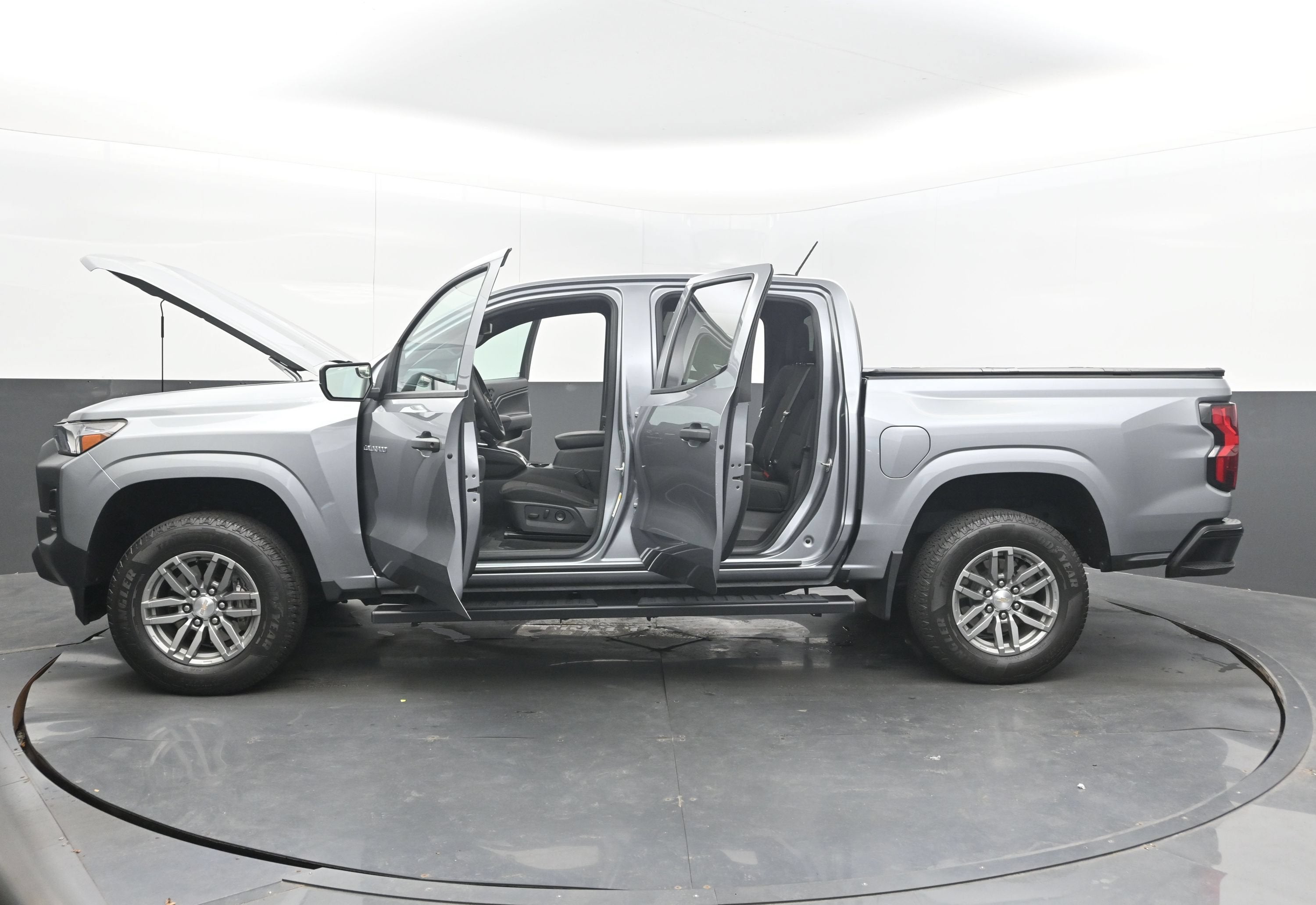 2024 Chevrolet Colorado WT