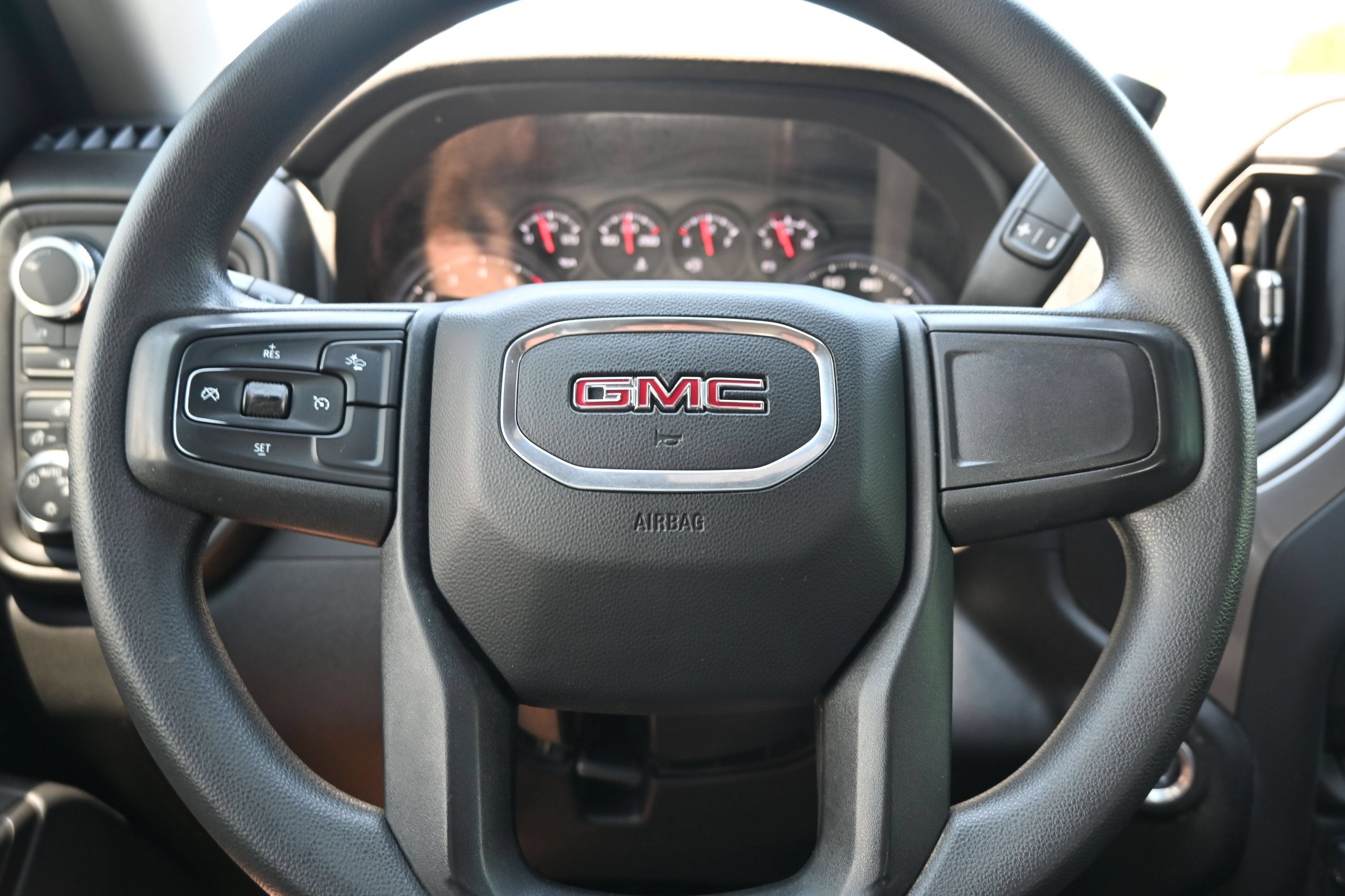 2024 GMC Sierra 2500 HD Pro