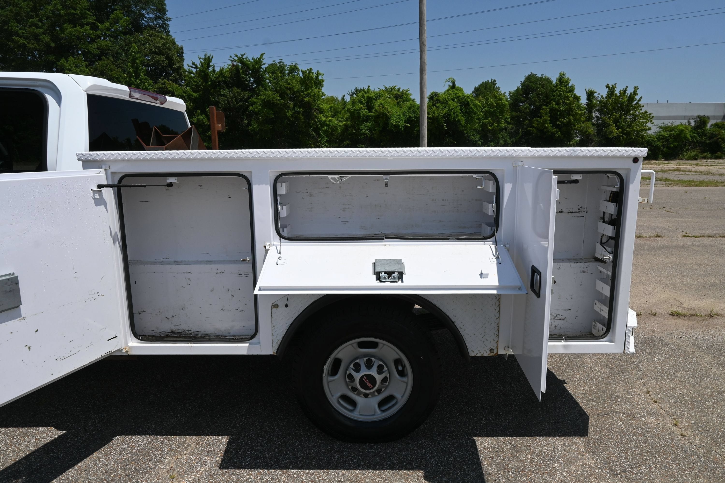 2024 GMC Sierra 2500 HD Pro