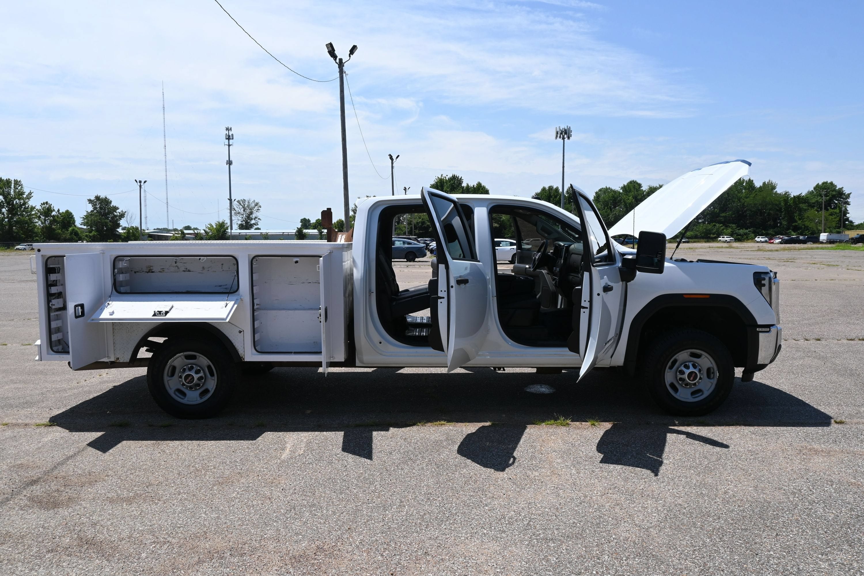 2024 GMC Sierra 2500 HD Pro
