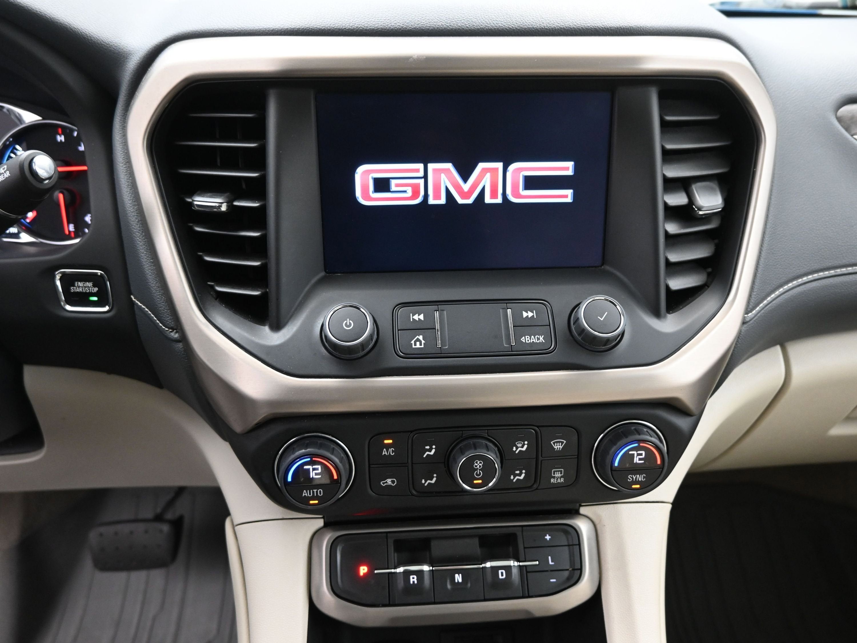 2022 GMC Acadia Denali