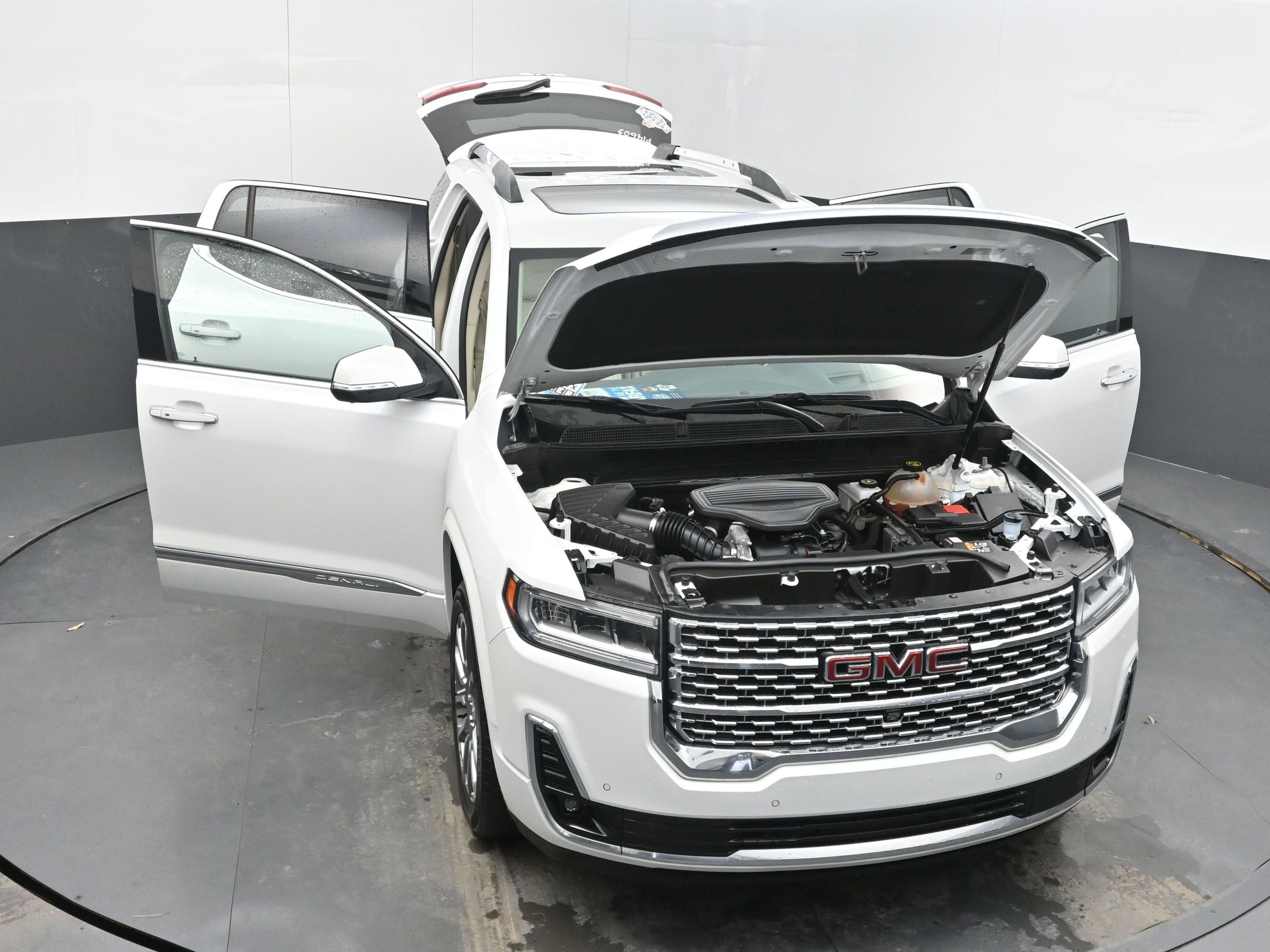 2022 GMC Acadia Denali
