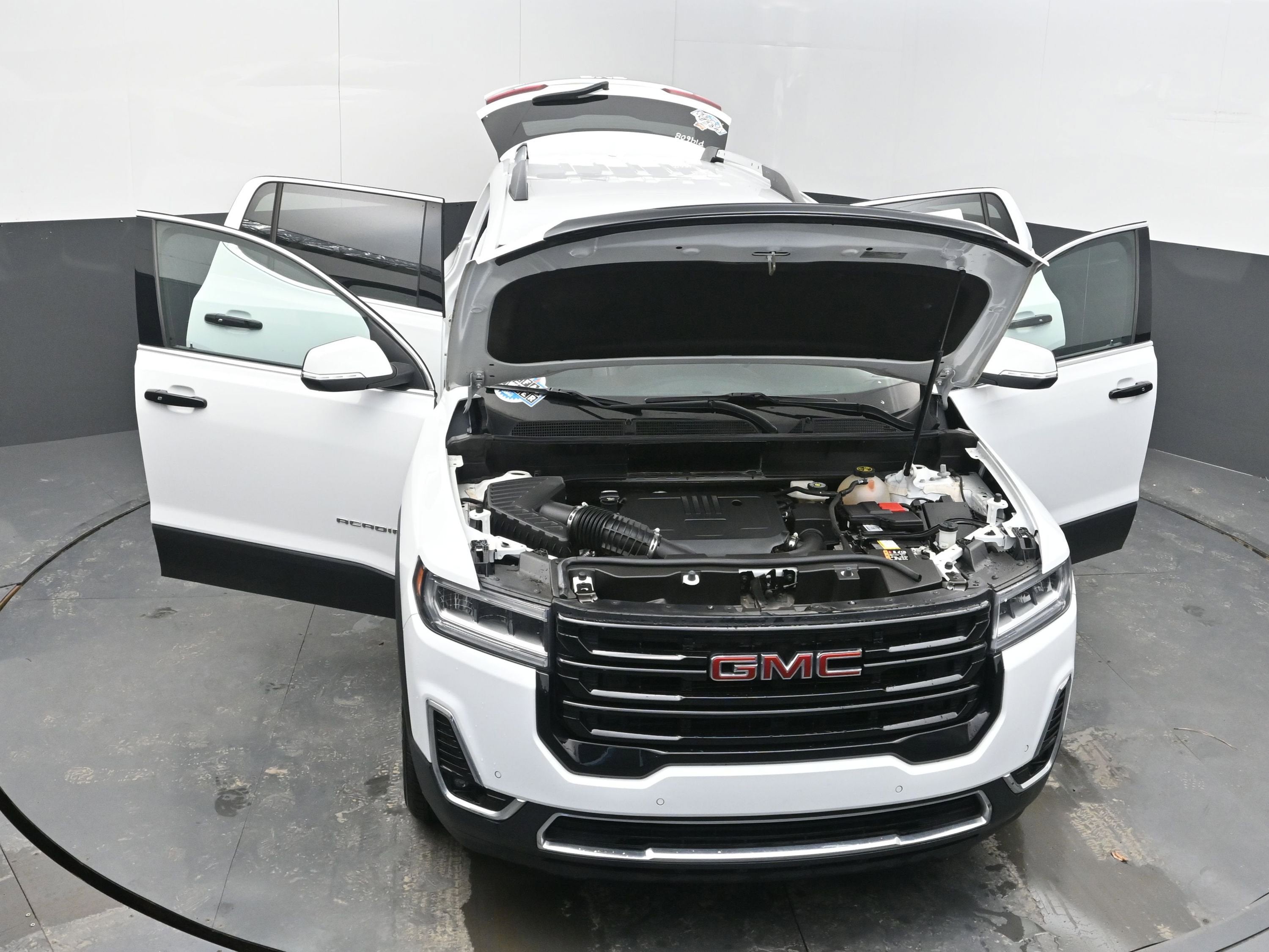 2023 GMC Acadia SLT