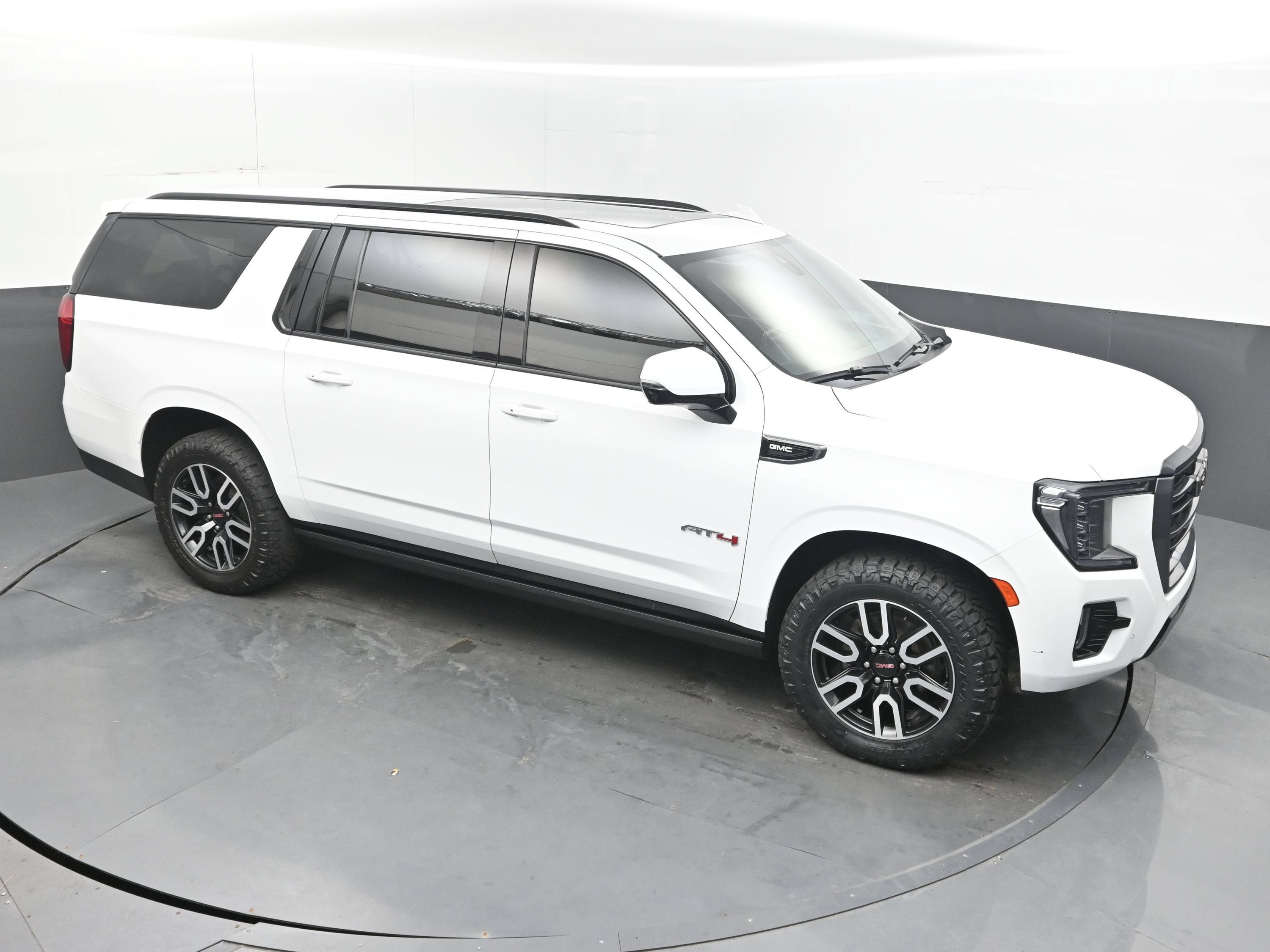 2021 GMC Yukon XL AT4