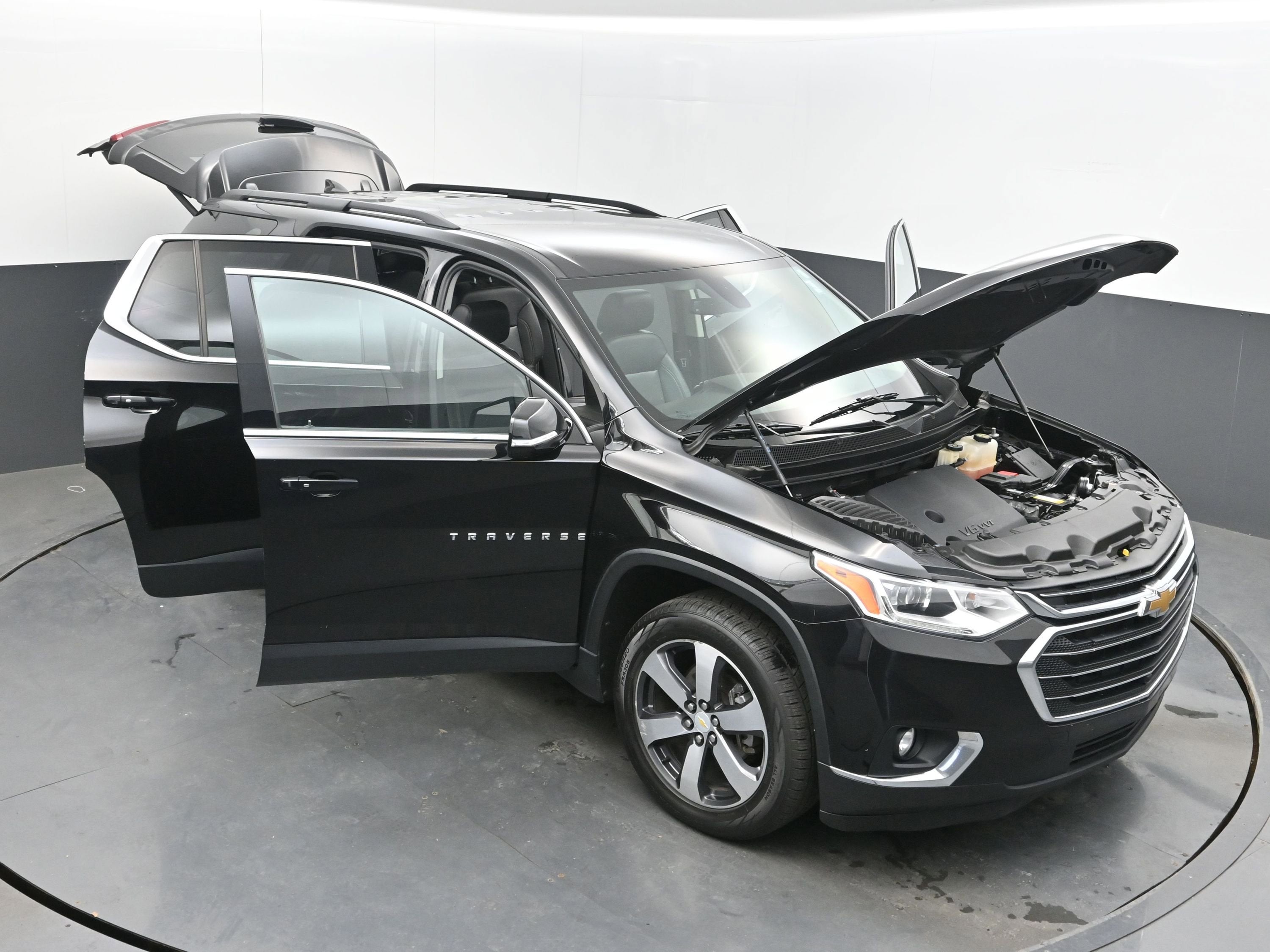 2020 Chevrolet Traverse LT Leather