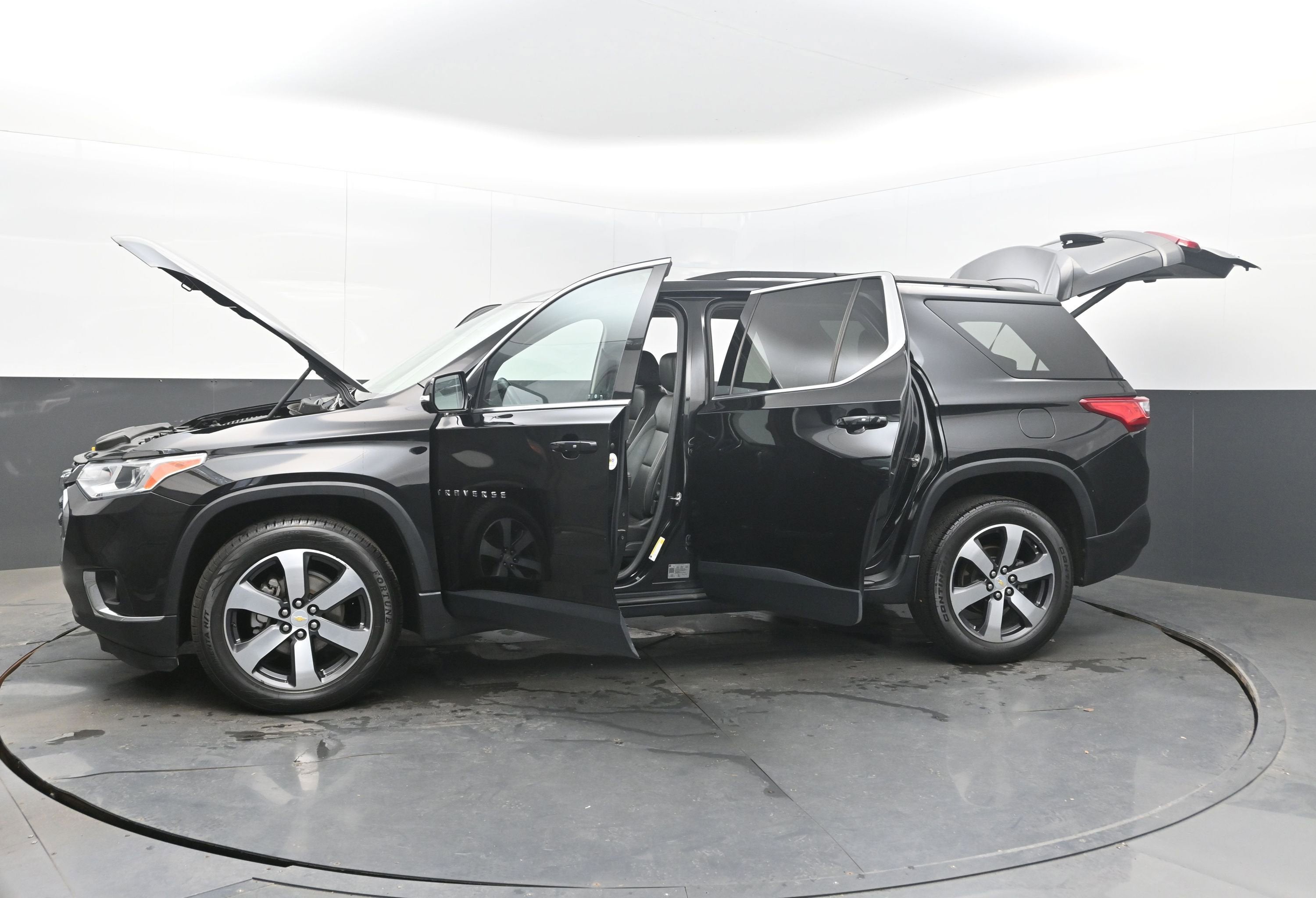 2020 Chevrolet Traverse LT Leather