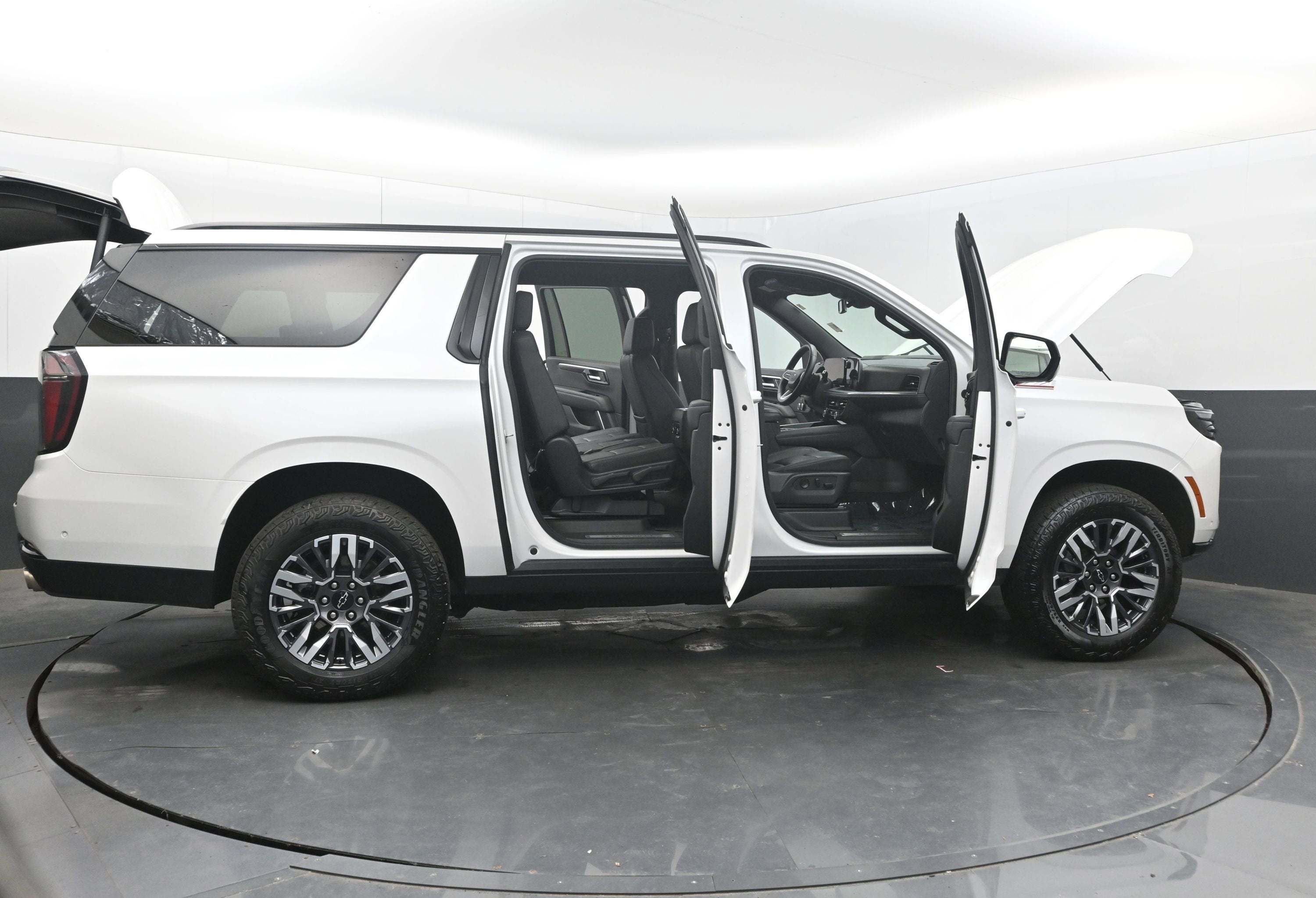 2025 Chevrolet Suburban Z71
