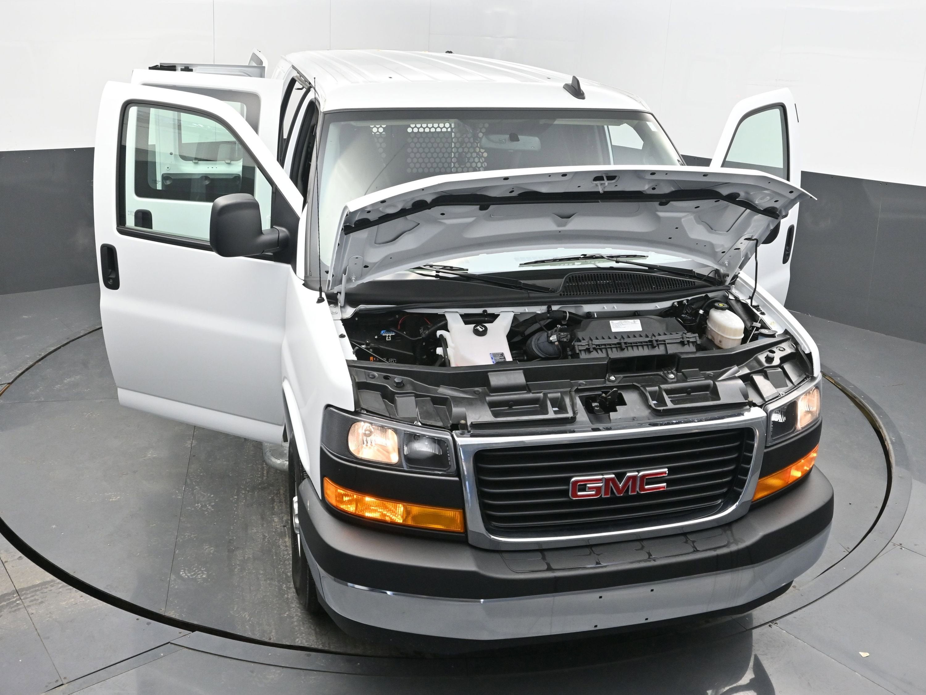 2024 GMC Savana Cargo 2500 Work Van