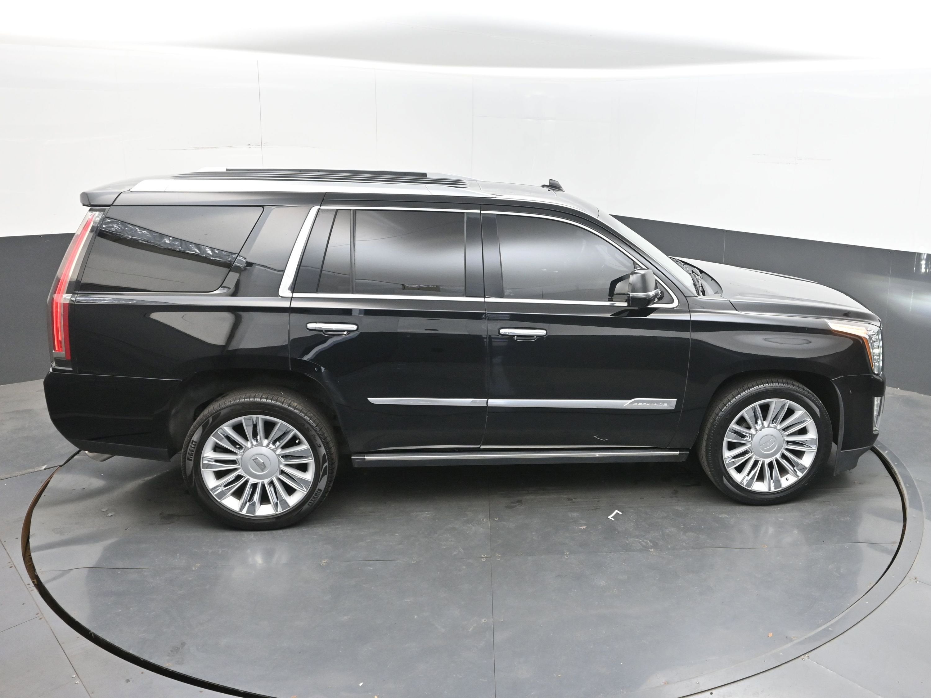 2016 Cadillac Escalade Platinum