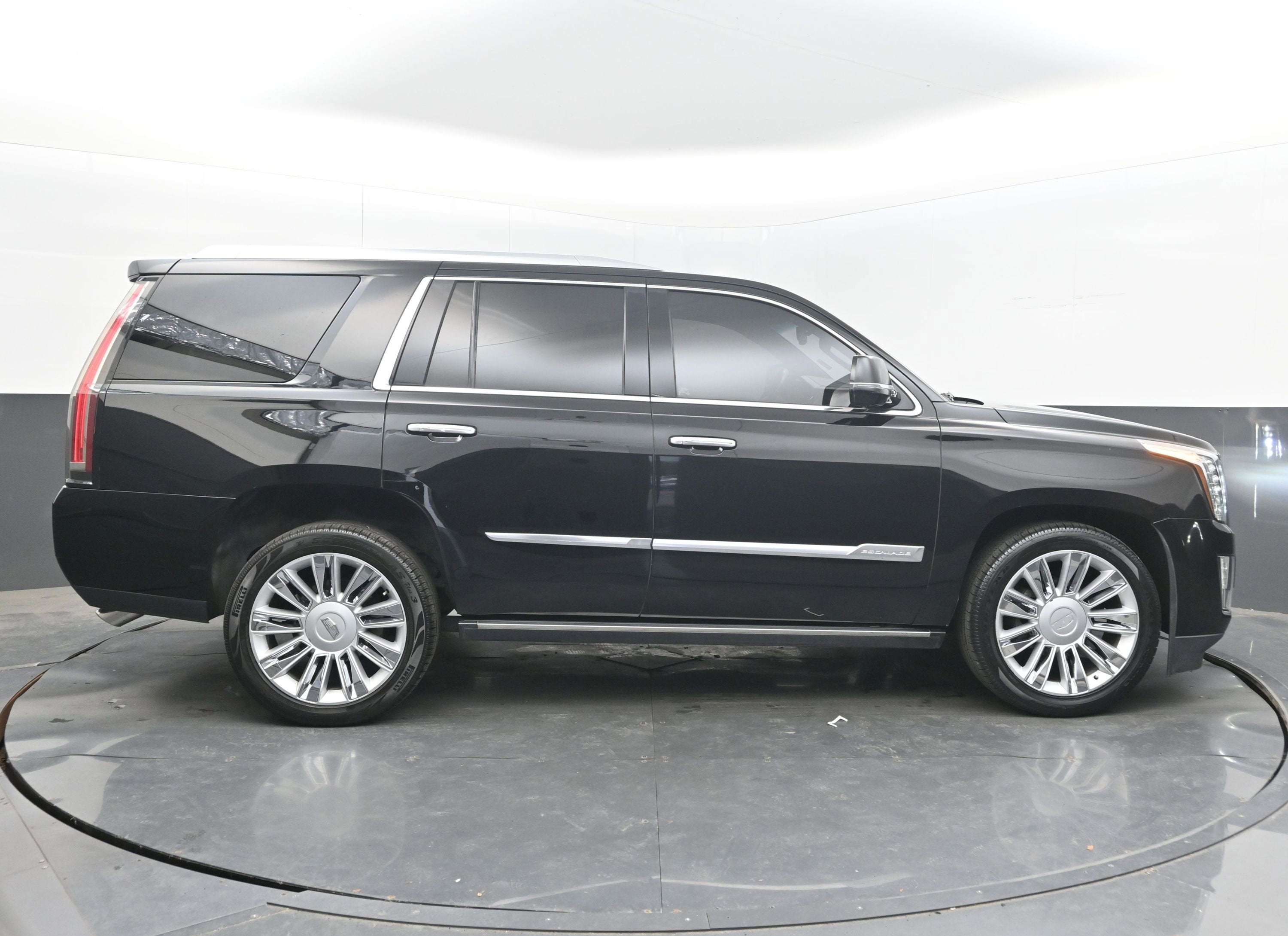 2016 Cadillac Escalade Platinum