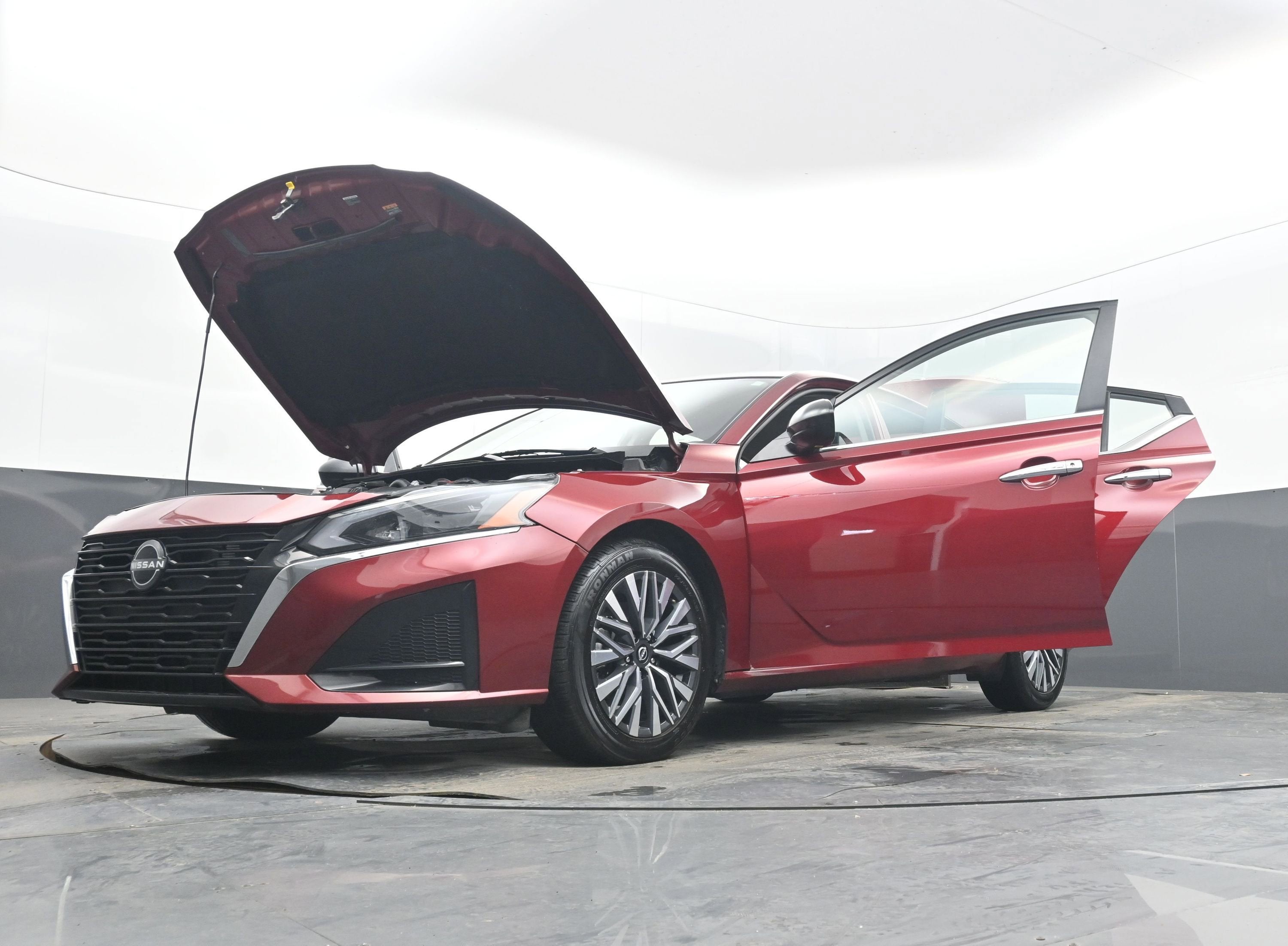 2024 Nissan Altima SV FWD