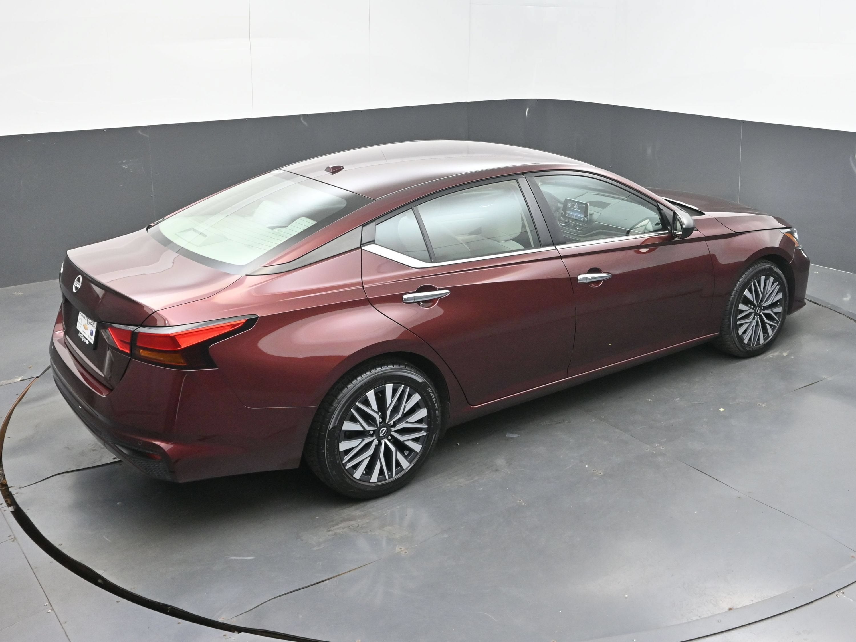 2025 Nissan Altima SV FWD