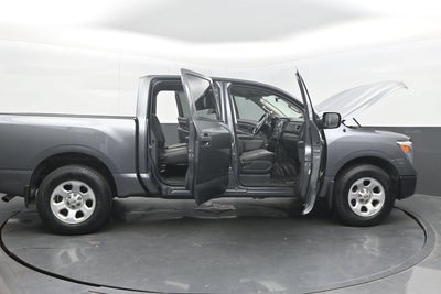2018 Nissan TITAN S