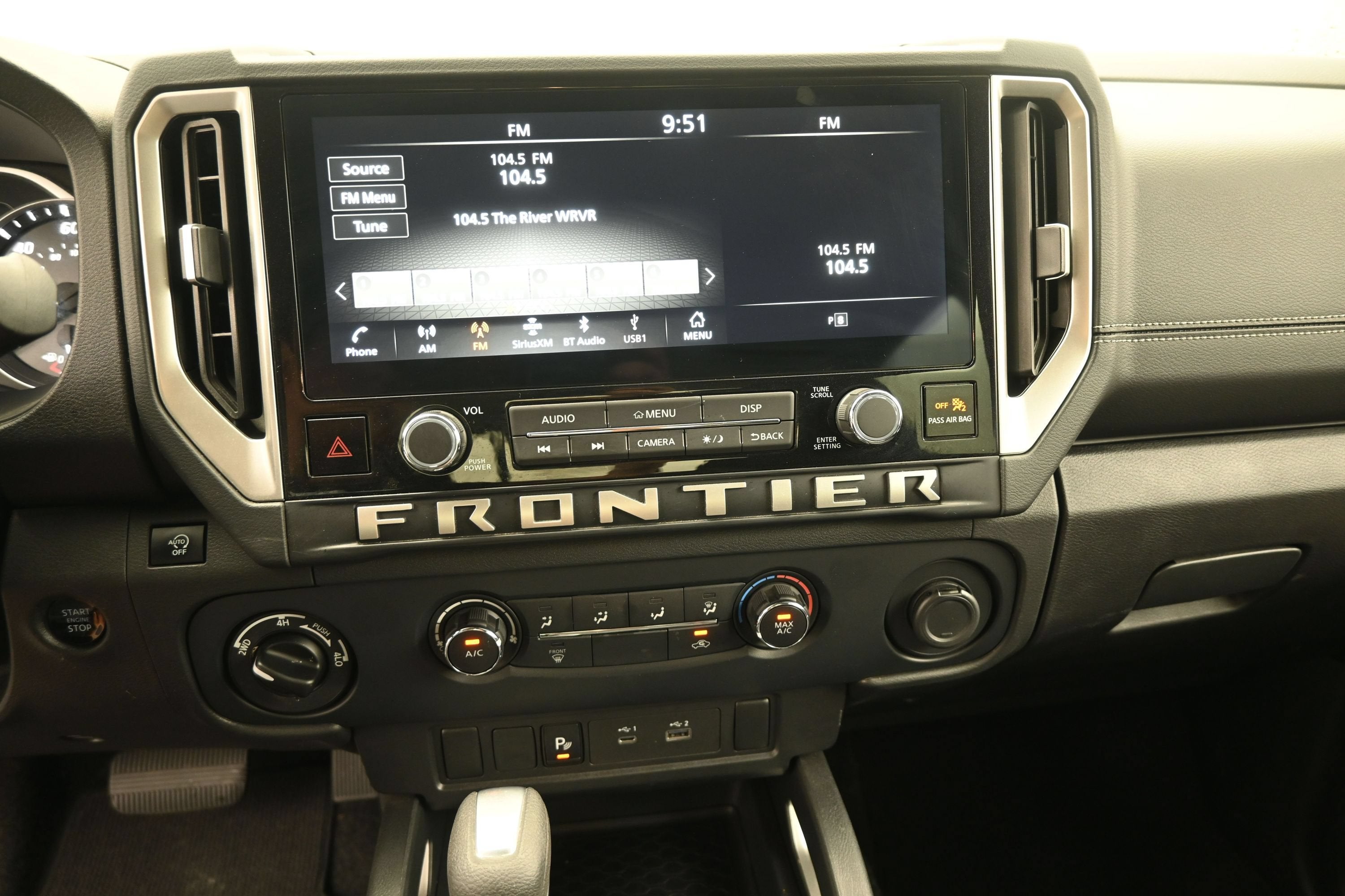 2026 Nissan Frontier SV