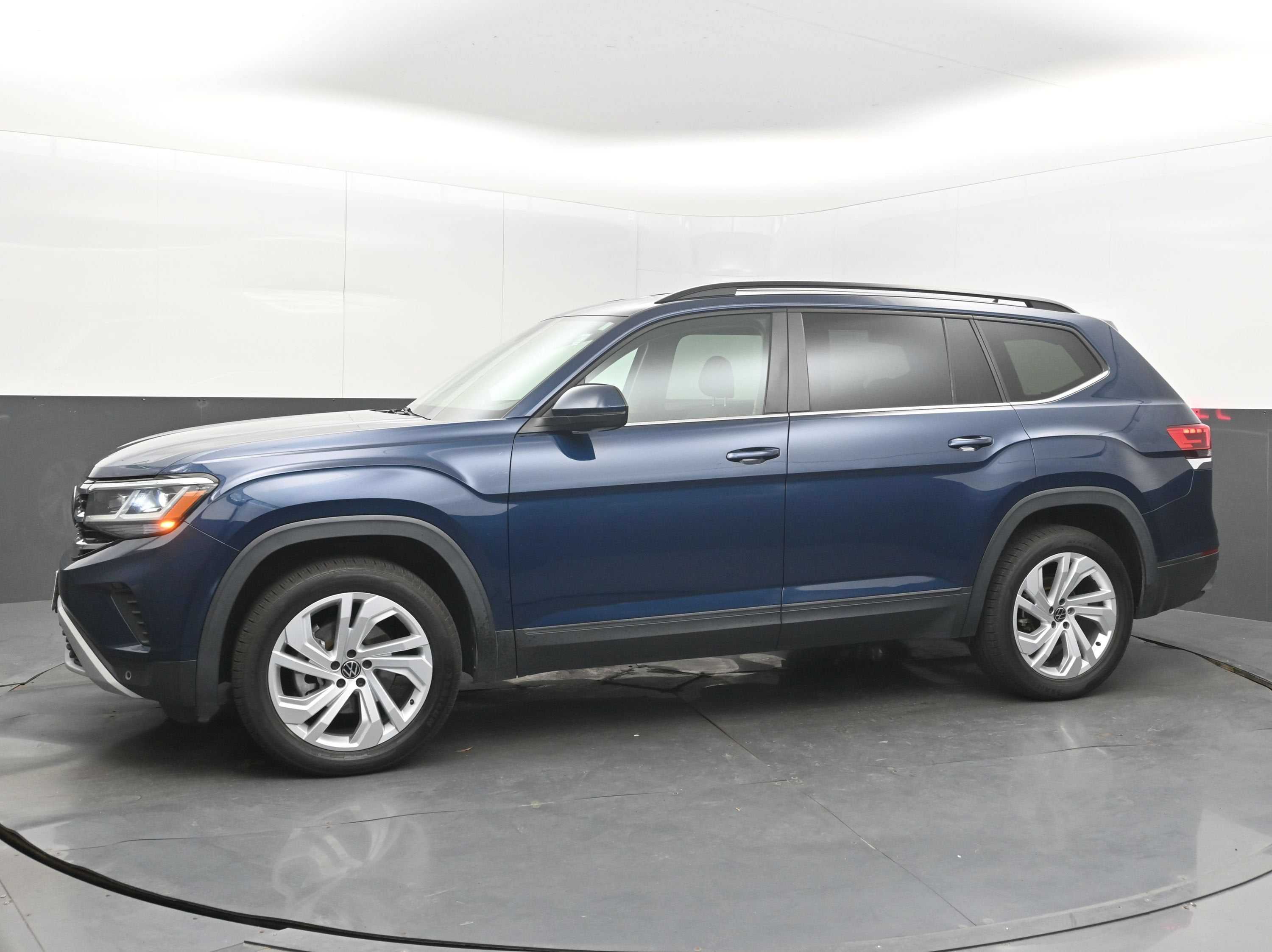 2021 Volkswagen Atlas 3.6L V6 SE w/Technology