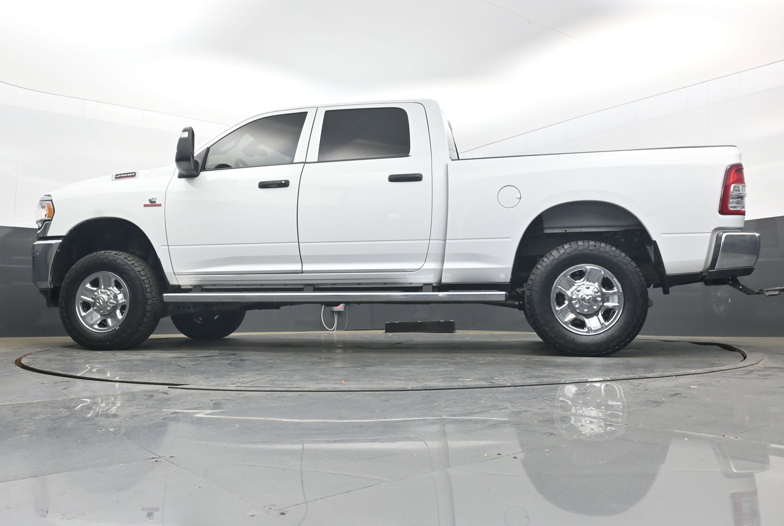 2023 RAM 2500 Tradesman Crew Cab 4x4 6'4" Box