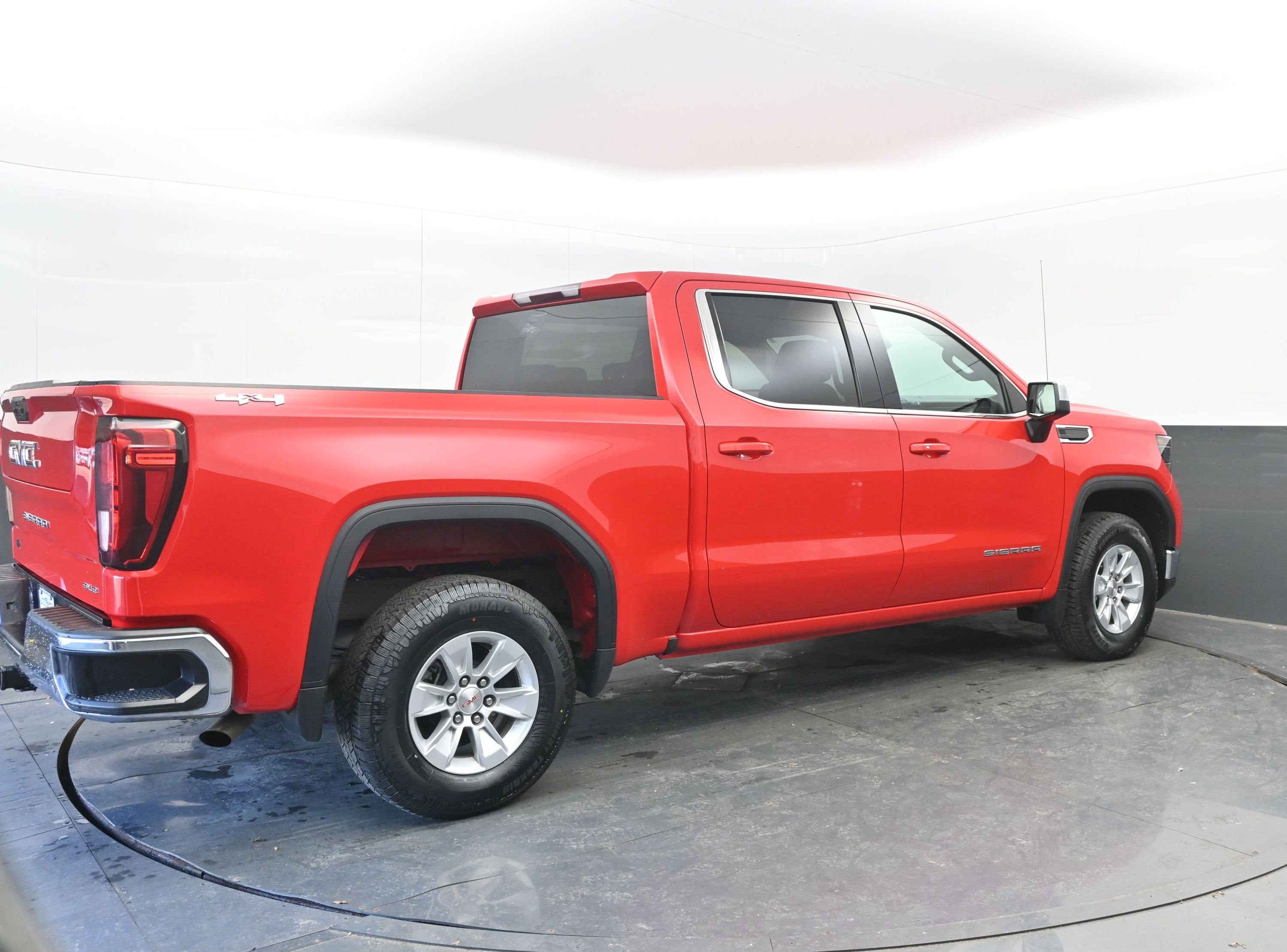 2024 GMC Sierra 1500 SLE
