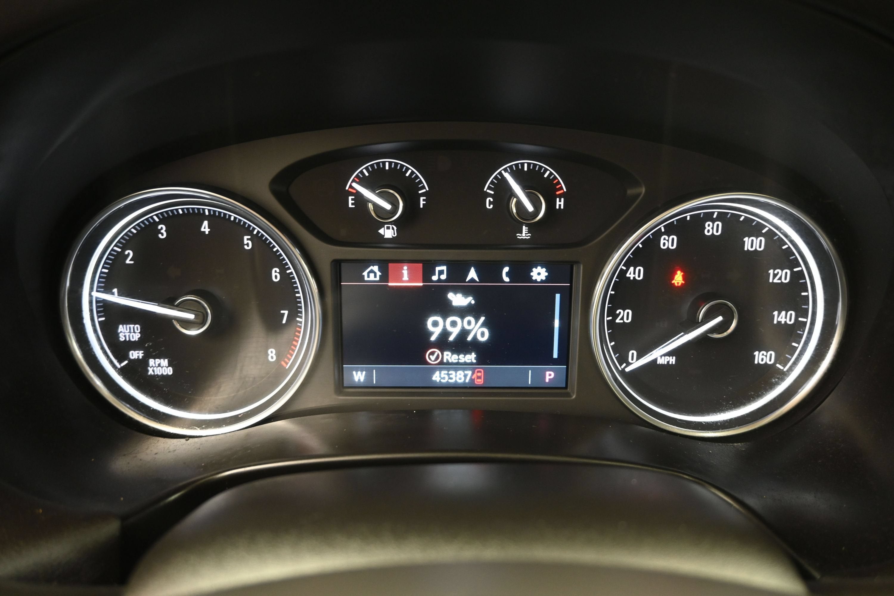 2024 Buick Enclave Essence