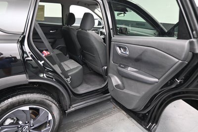 2025 Nissan Rogue SV FWD