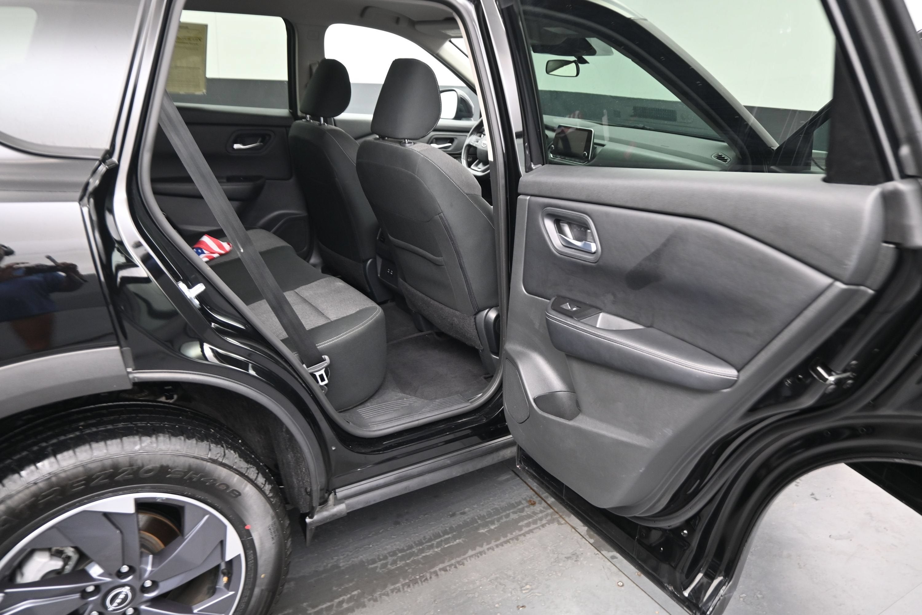 2025 Nissan Rogue SV FWD