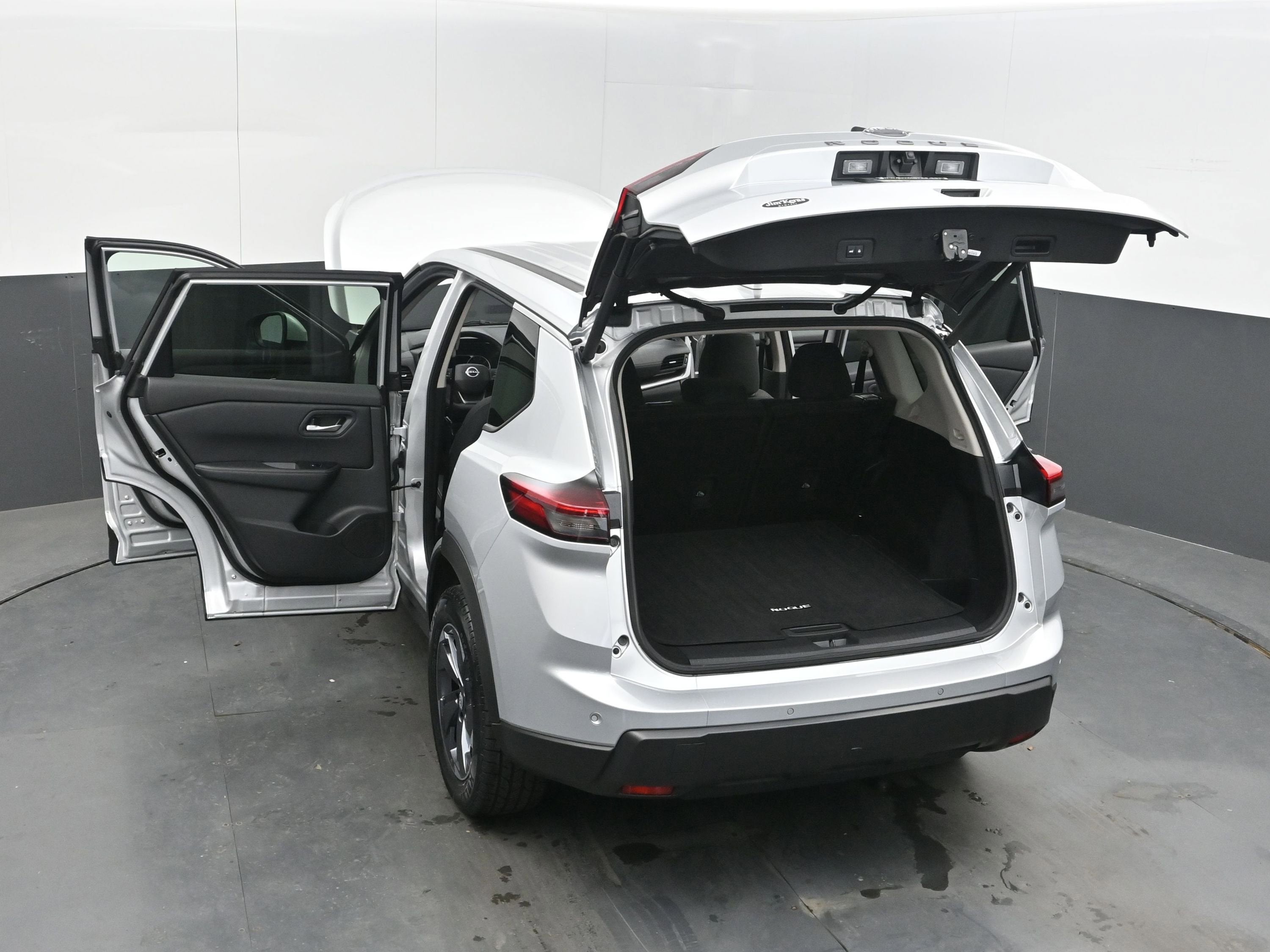 2025 Nissan Rogue SV FWD