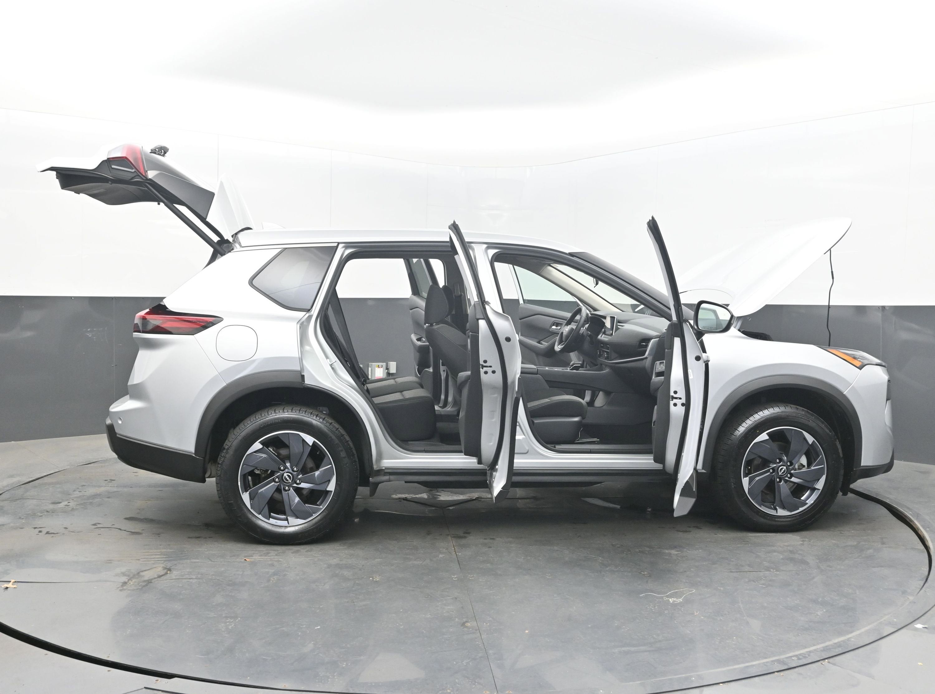 2025 Nissan Rogue SV FWD