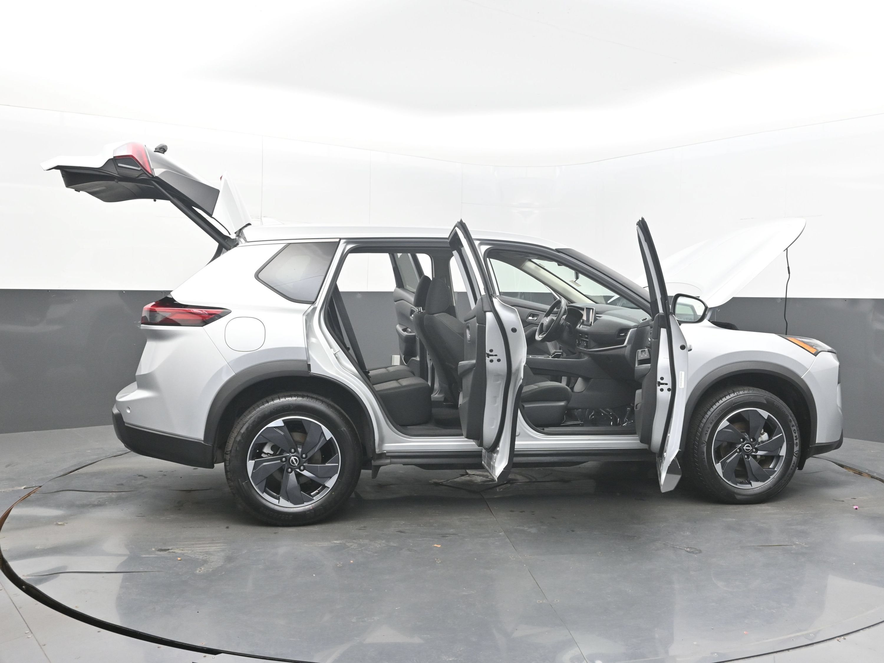 2025 Nissan Rogue SV FWD