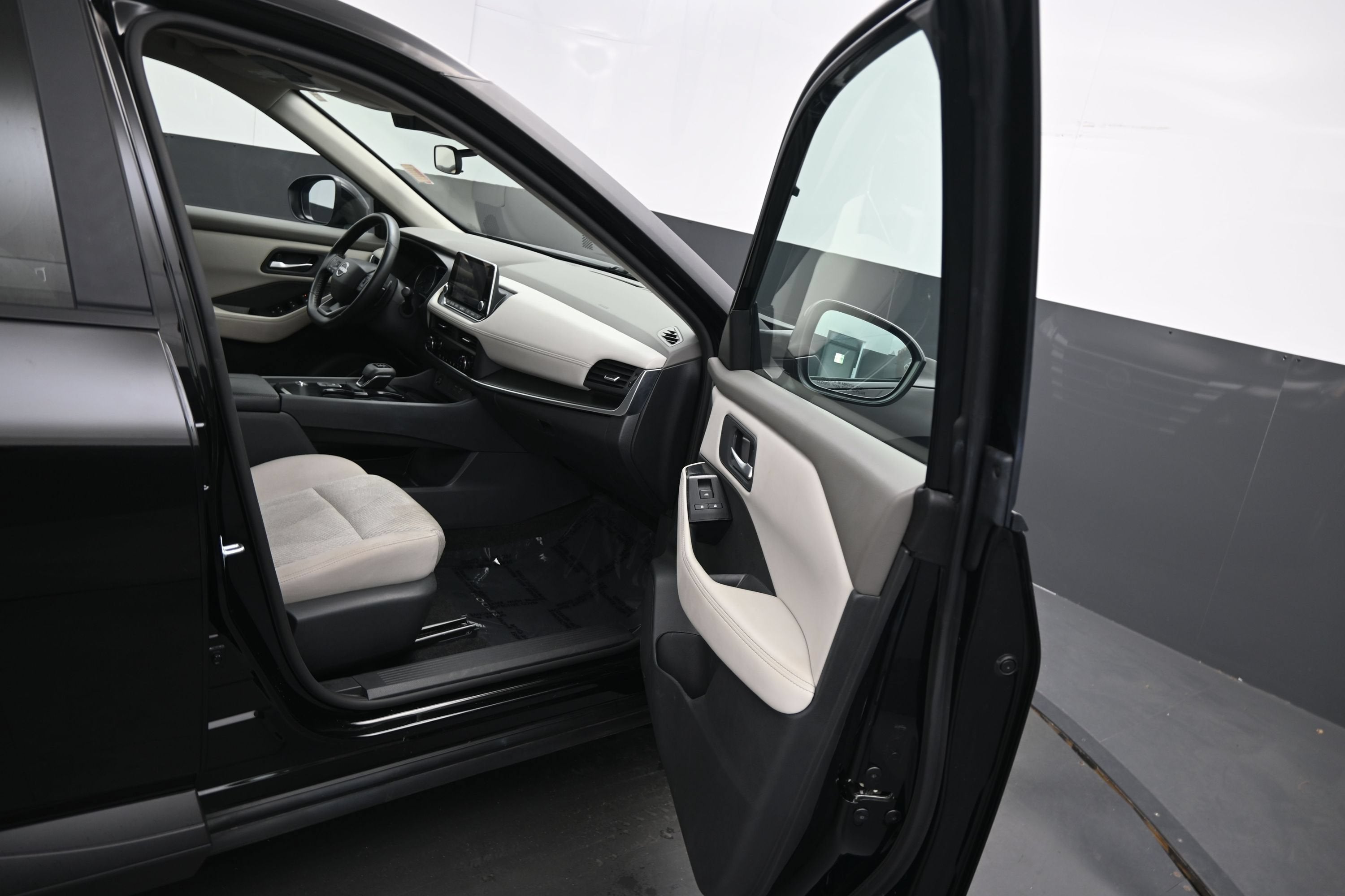 2025 Nissan Rogue SV FWD