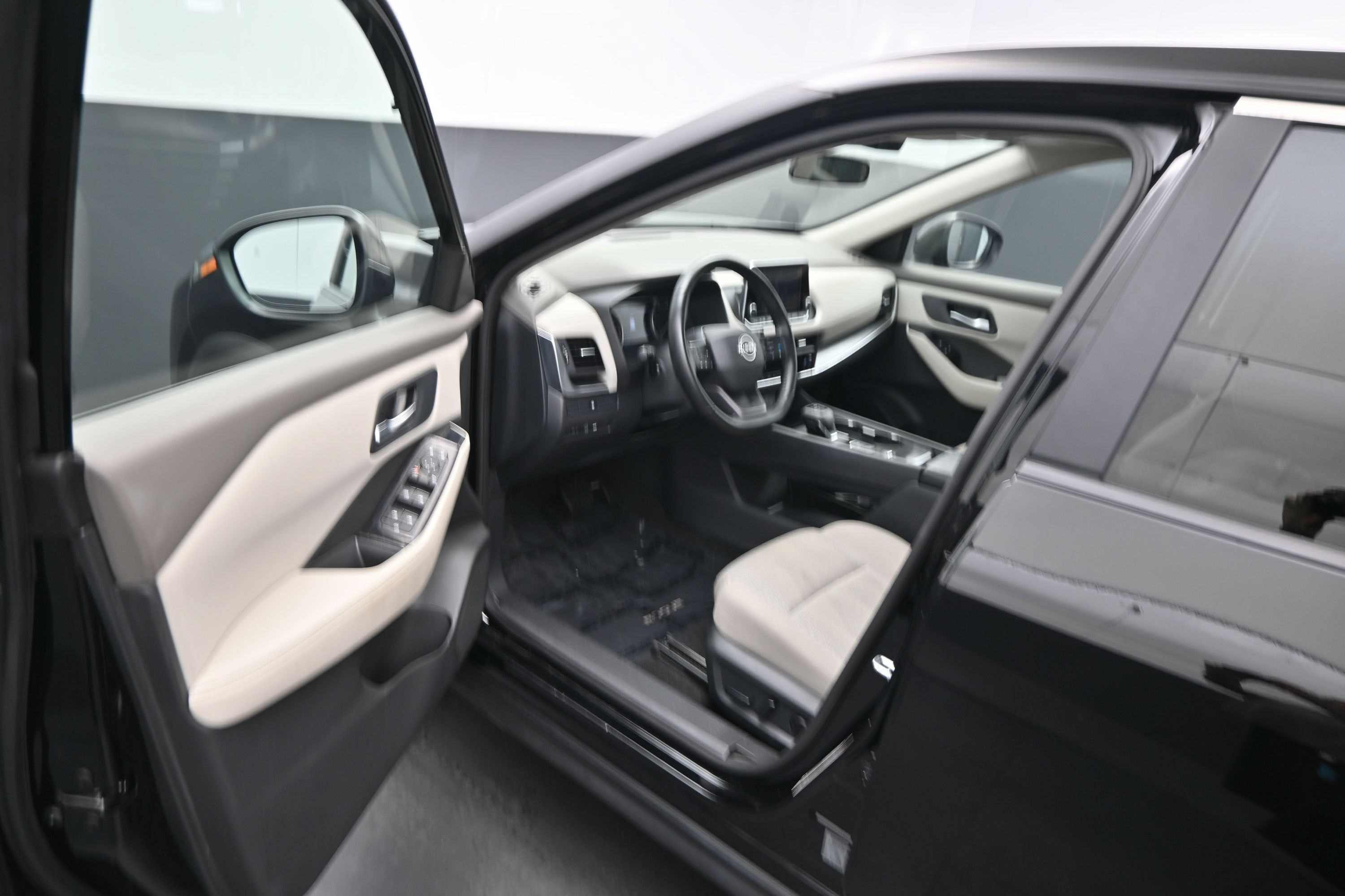 2025 Nissan Rogue SV FWD