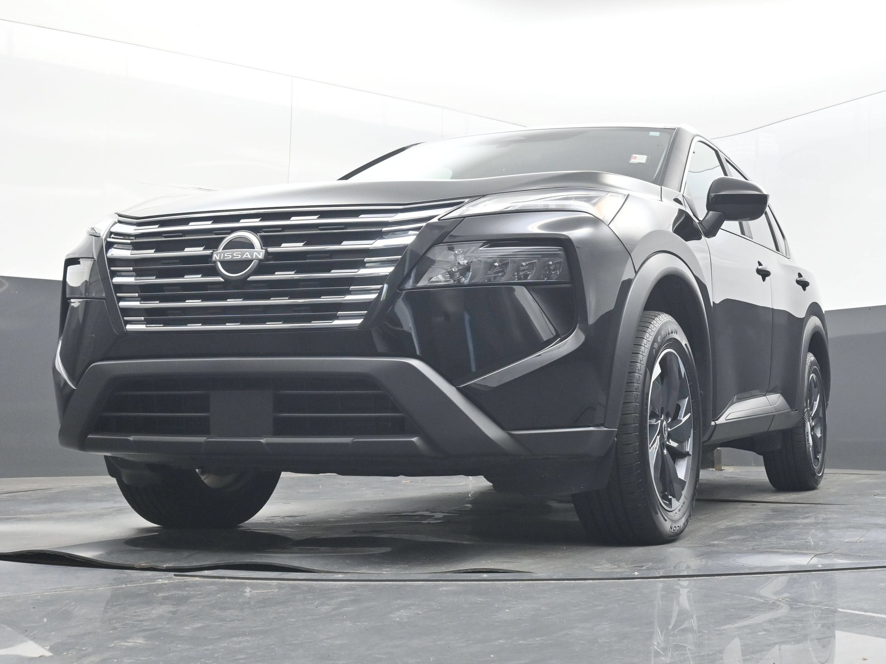 2025 Nissan Rogue SV FWD