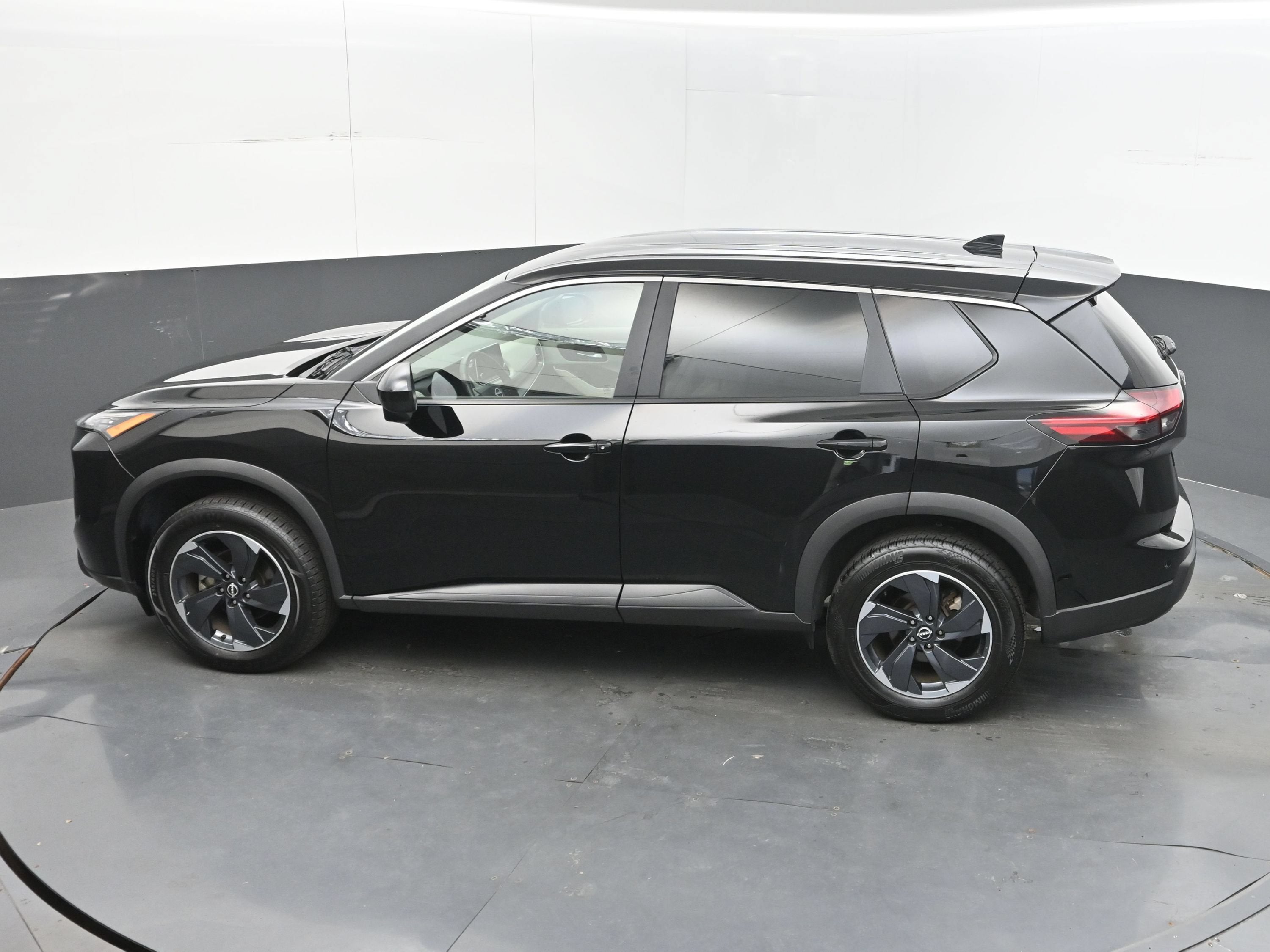 2025 Nissan Rogue SV FWD