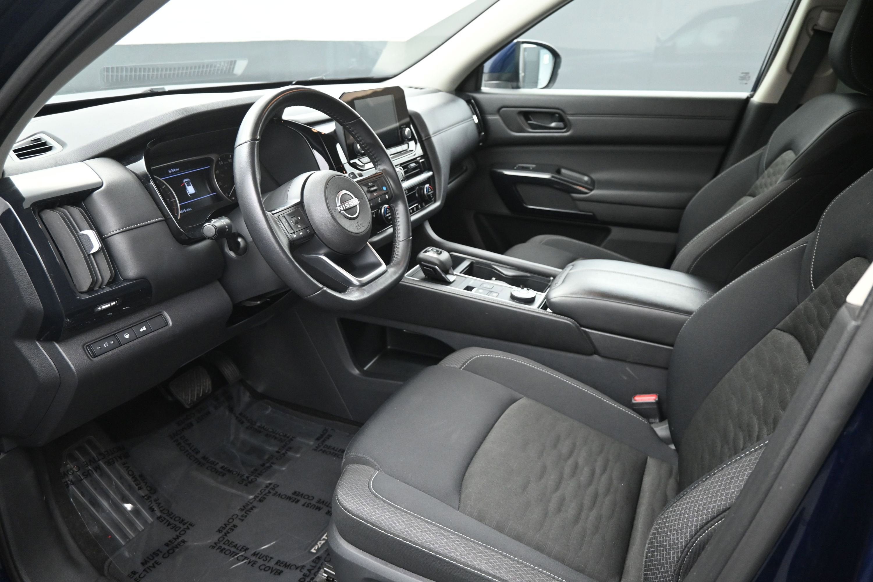 2025 Nissan Pathfinder SV 4WD