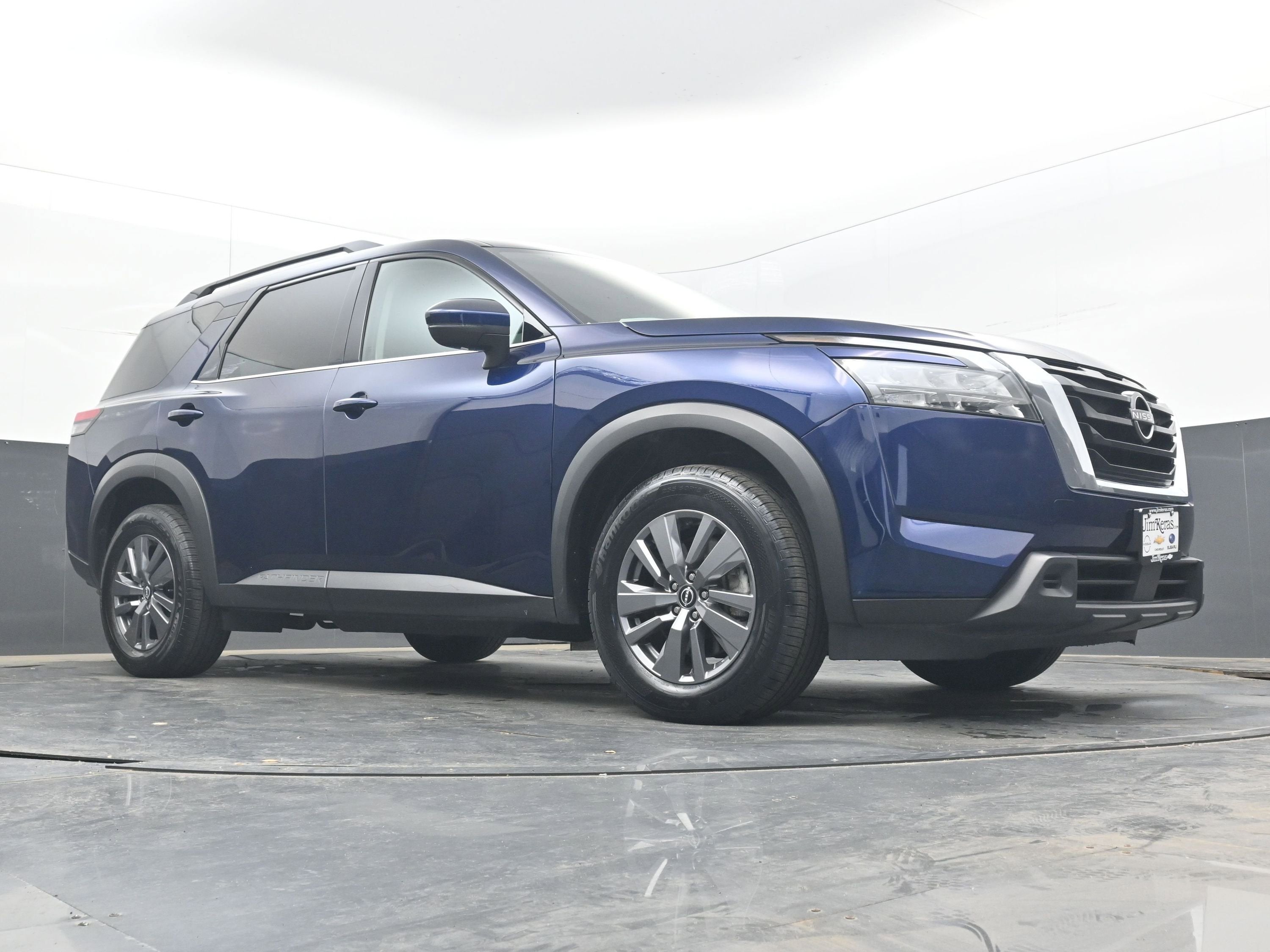 2025 Nissan Pathfinder SV 4WD