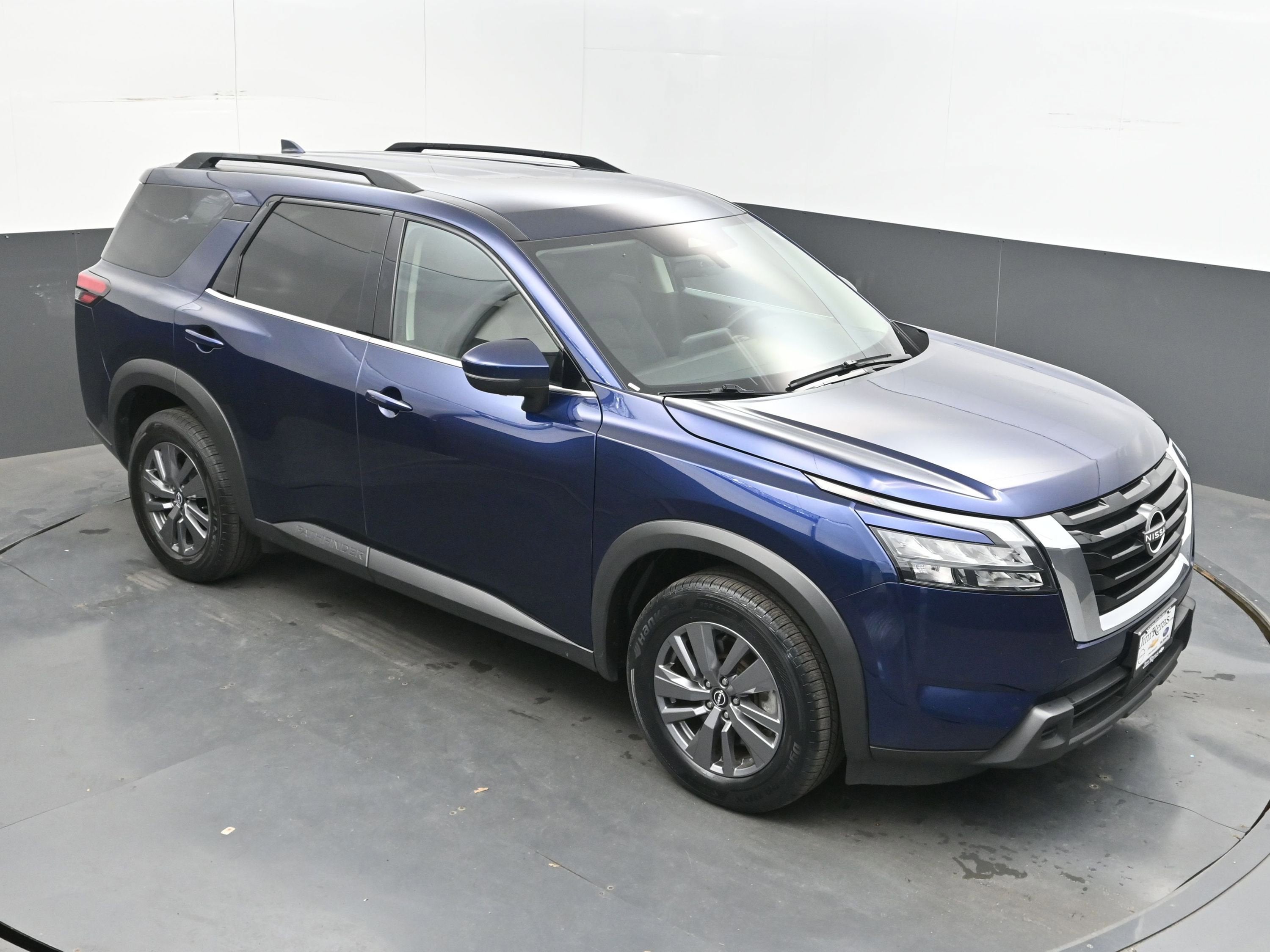 2025 Nissan Pathfinder SV 4WD