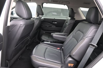 2024 Nissan Pathfinder SL FWD